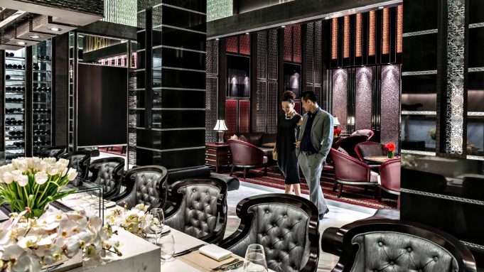 Regent Shanghai Pudong Hotel - Shanghai, China - Evening Lounge