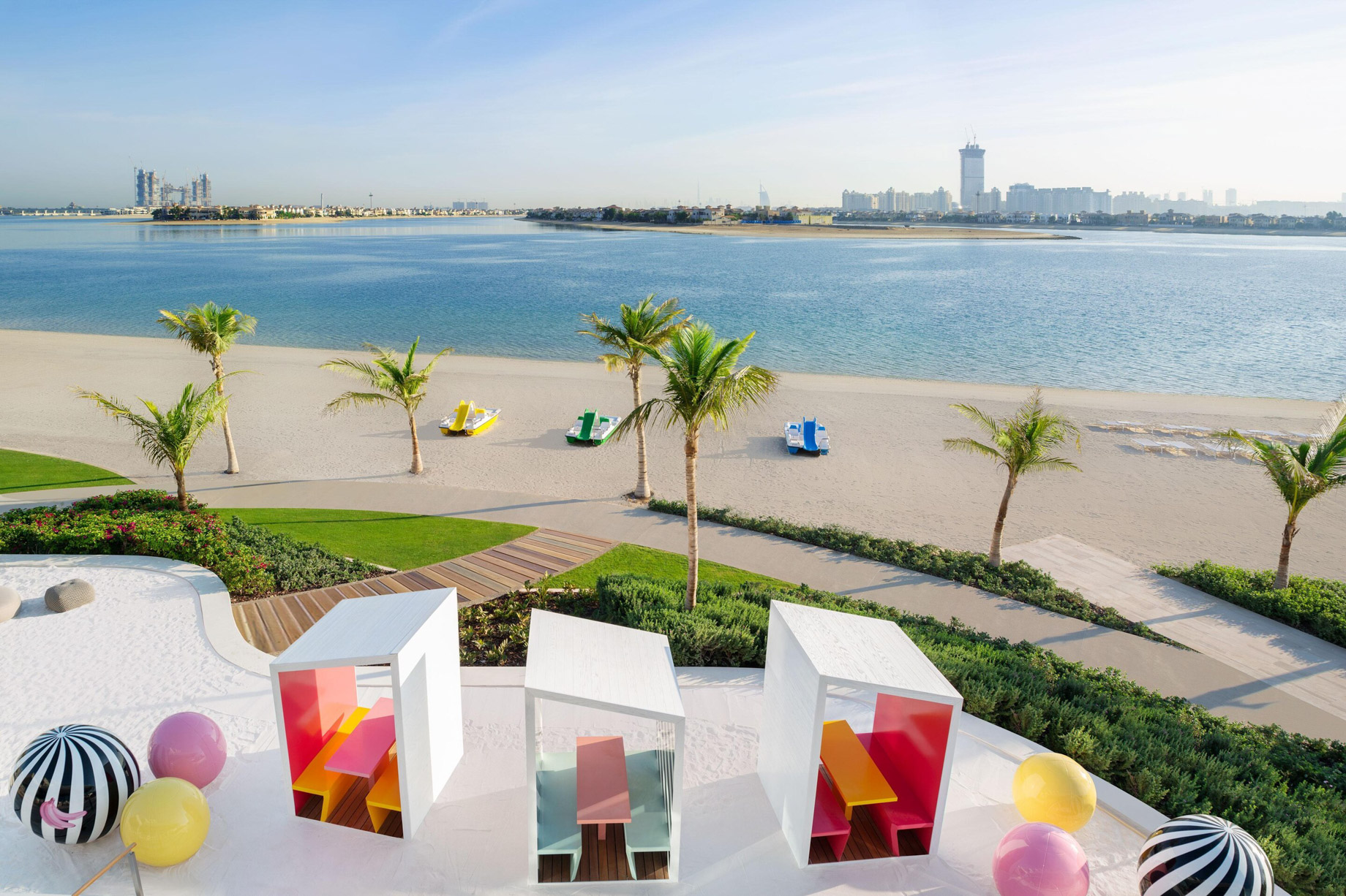 W Dubai The Palm Resort - Dubai, UAE - Torno Subito Beach