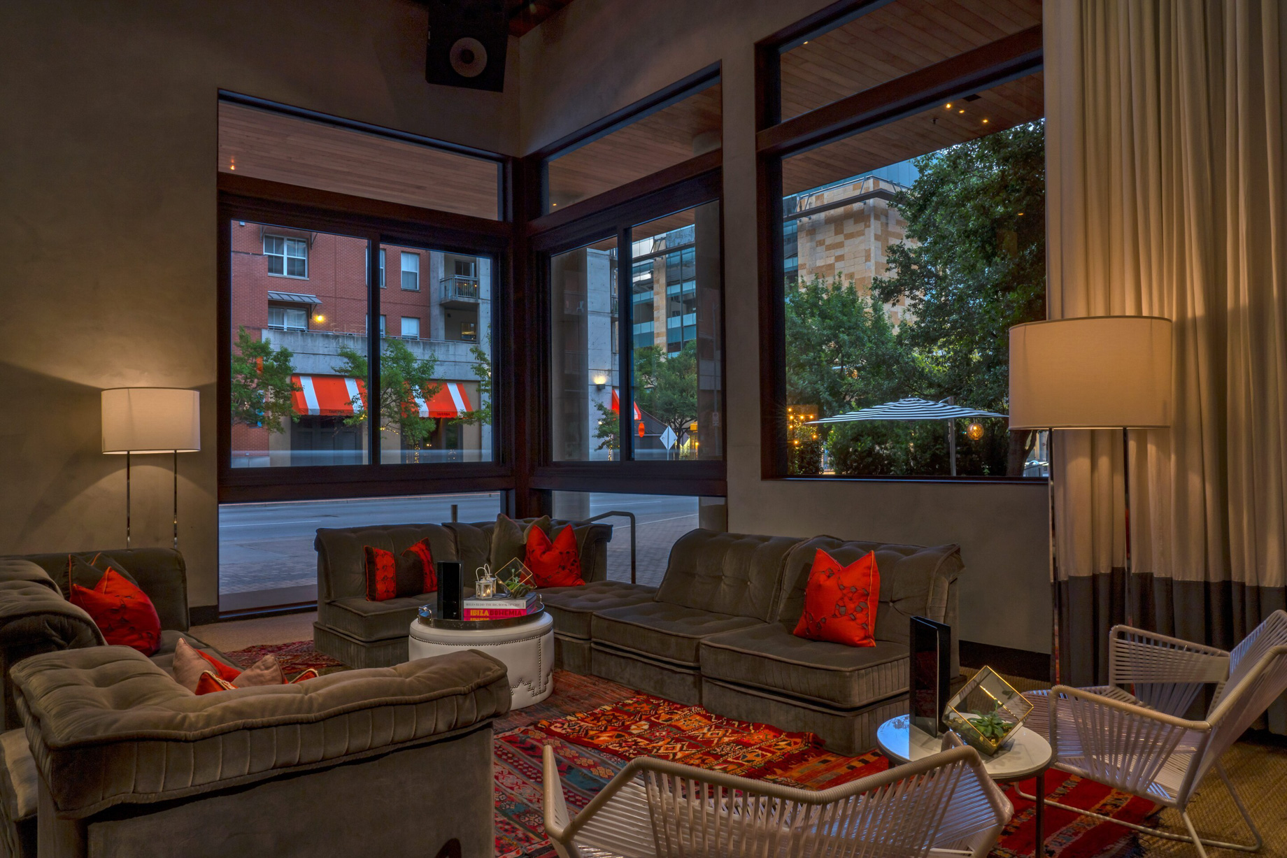 W Austin Hotel – Austin, TX, USA – Screen Porch
