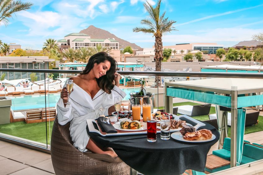 W Scottsdale Hotel - Scottsdale, AZ, USA - Breakfast With A View