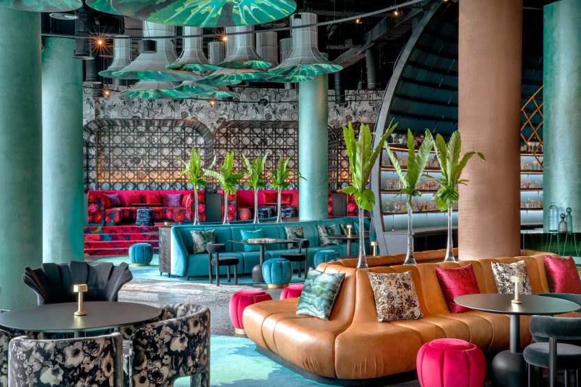 W Abu Dhabi Yas Island Hotel - Abu Dhabi, UAE - W Lounge Area
