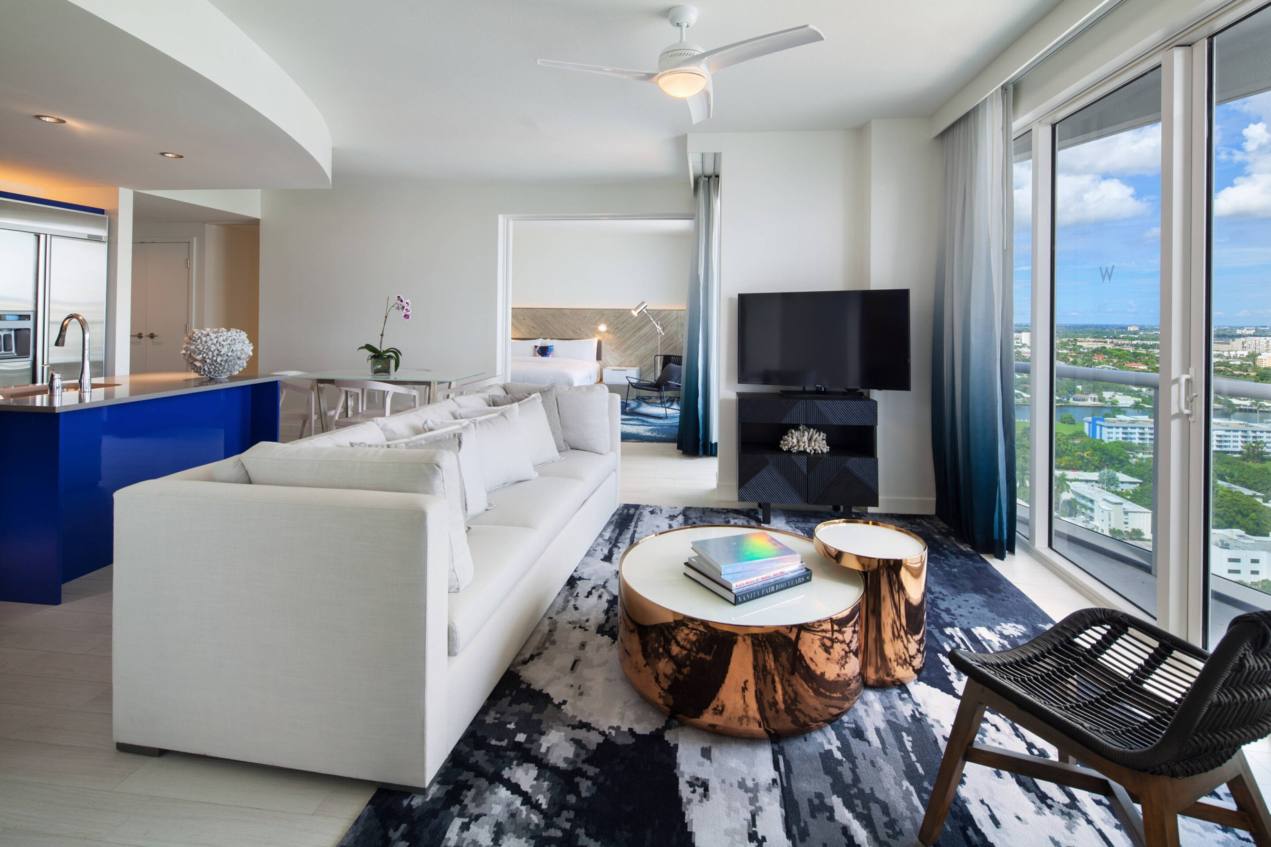 W Fort Lauderdale Hotel – Fort Lauderdale, FL, USA – Cool Ocean View Residential Suite Living Area