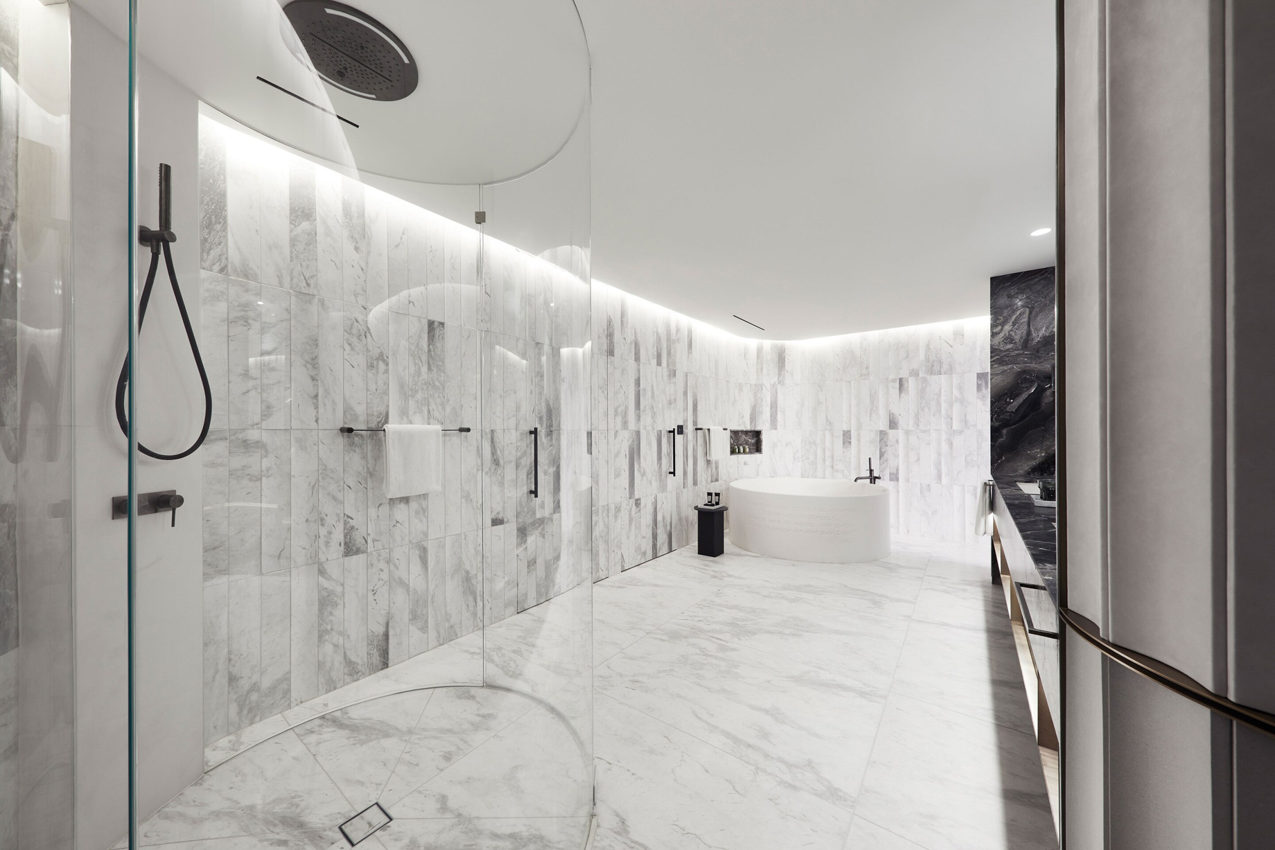 W Melbourne Hotel – Melbourne, Australia – Extreme Wow Suite Bathroom