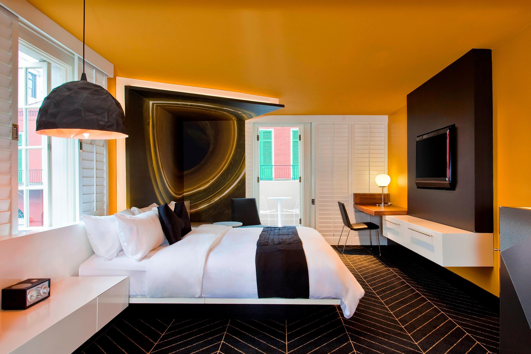W New Orleans French Quarter Hotel – New Orleans, LA, USA – Fabulous Guest Room with Private Balcony