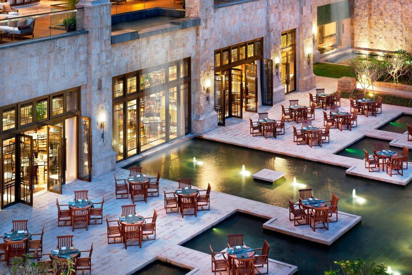 The St. Regis Sanya Yalong Bay Resort - Hainan, China - Social Restaurant Outdoor Tables