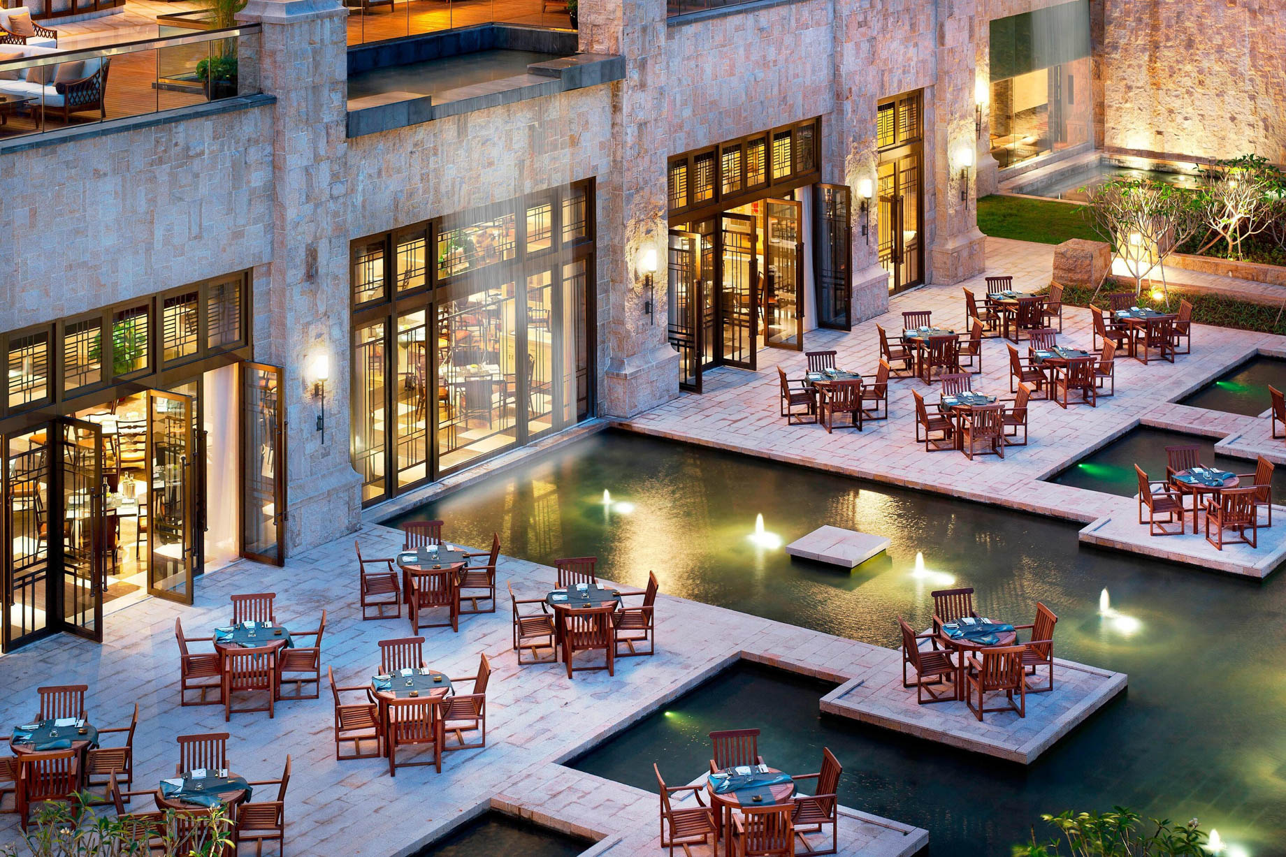 The St. Regis Sanya Yalong Bay Resort - Hainan, China - Social Restaurant Outdoor Tables