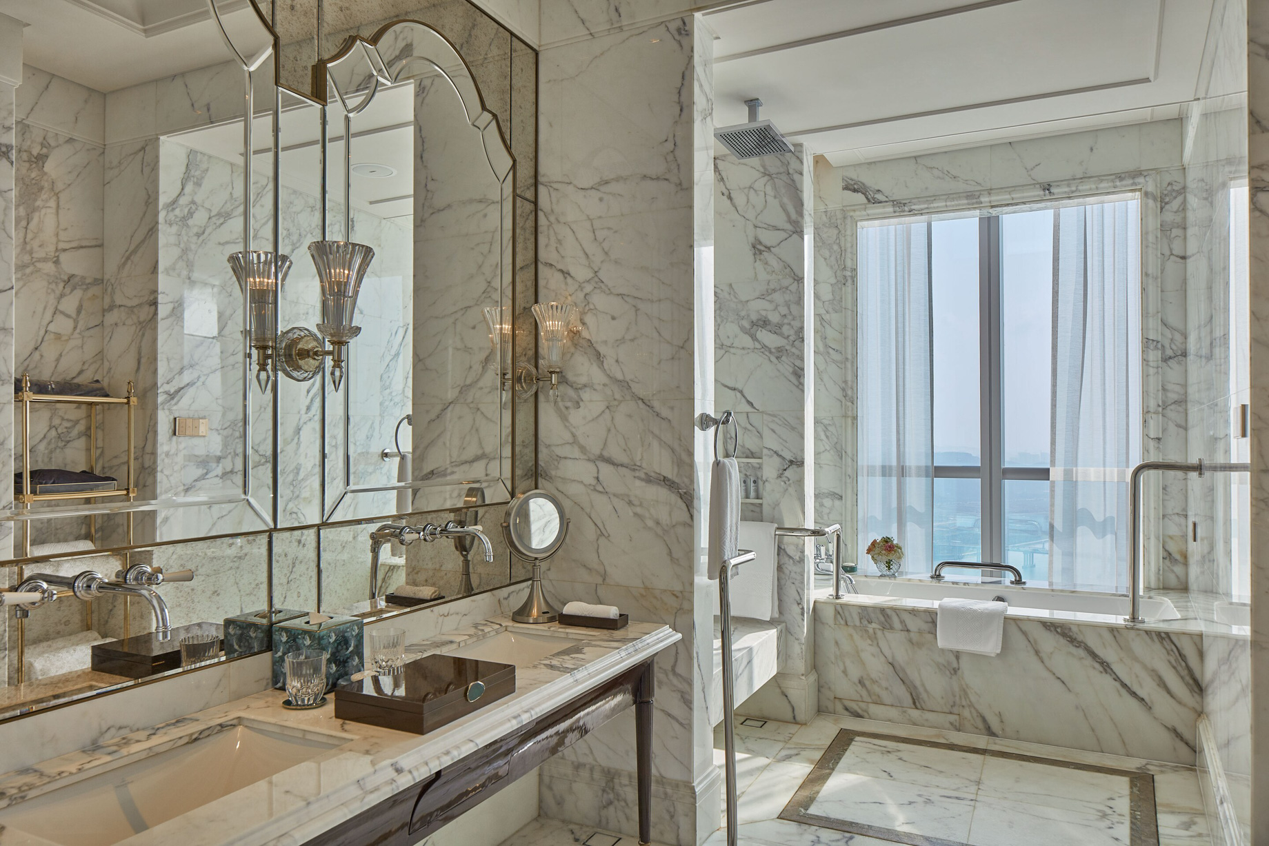 The St. Regis Zhuhai Hotel - Zhuhai, Guangdong, China - Accessible Bathroom Tub