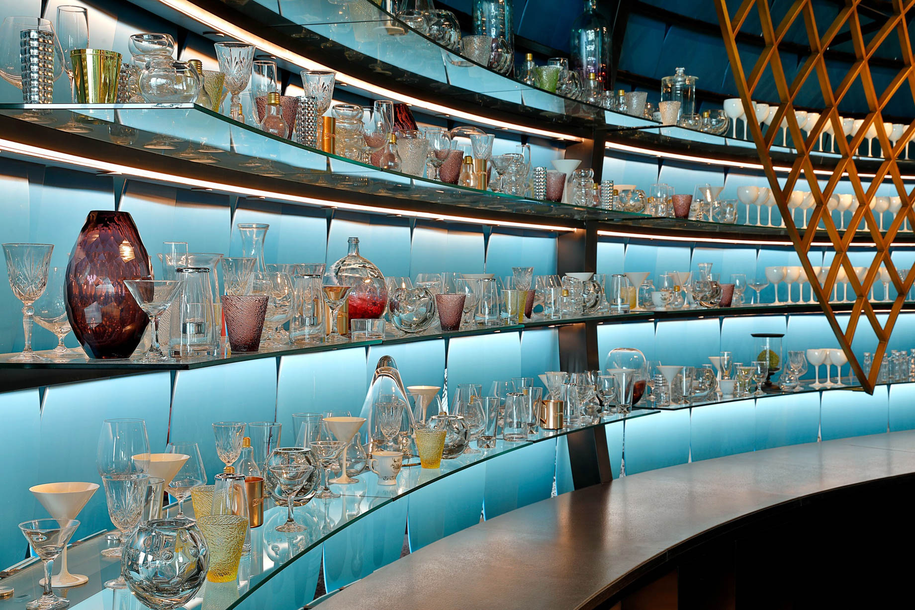 W Abu Dhabi Yas Island Hotel – Abu Dhabi, UAE – W Lounge Decor