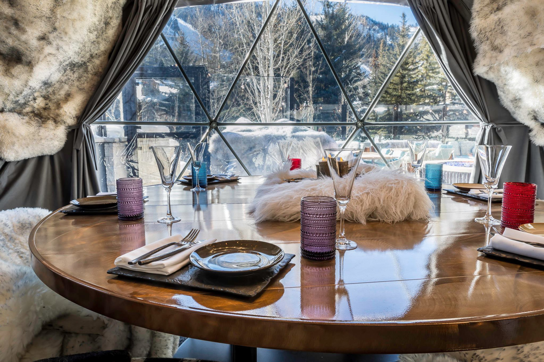 W Aspen Hotel - Aspen, CO, USA - Grotto Dome Private Outdoor Dining Experience
