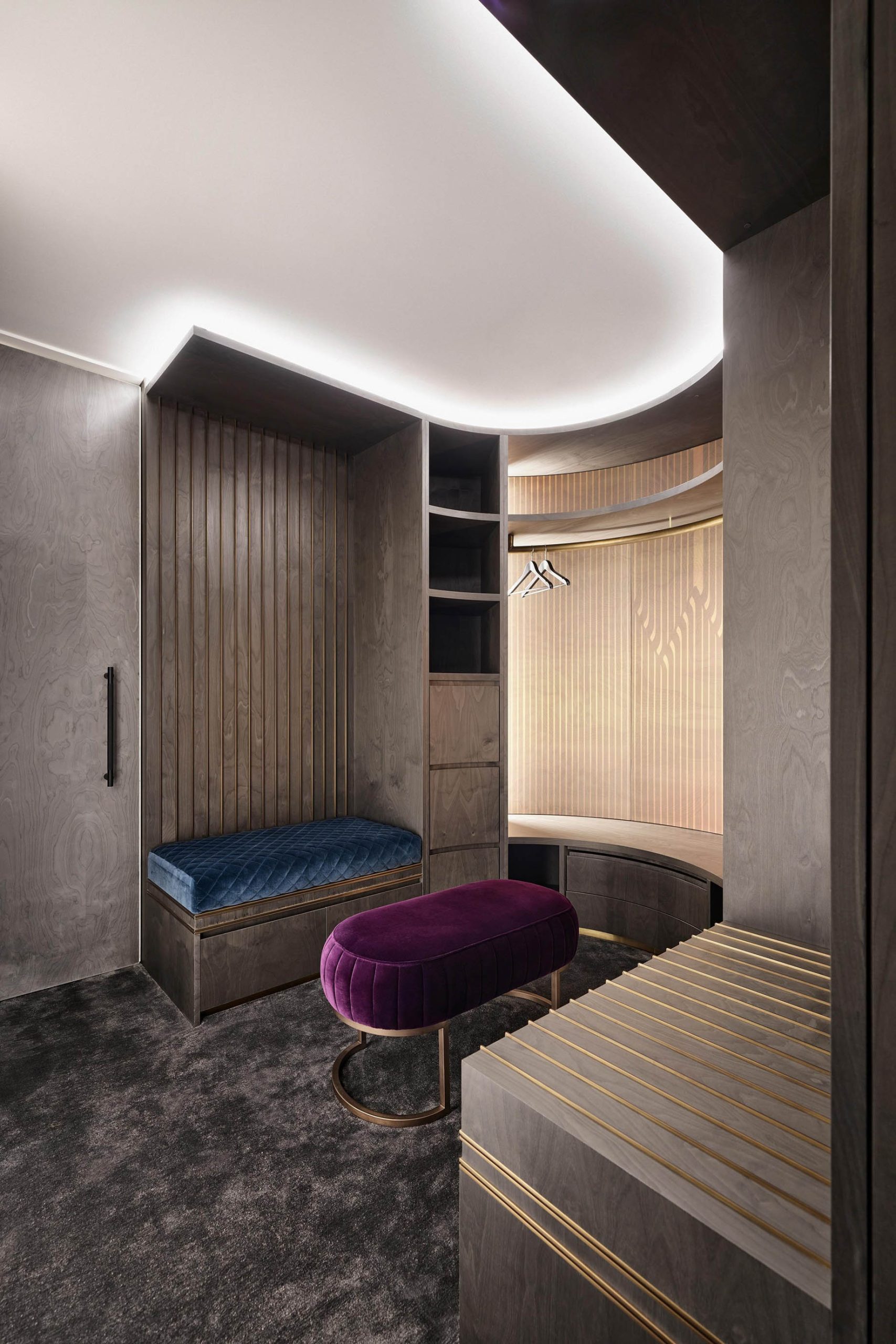 W Melbourne Hotel – Melbourne, Australia – Extreme Wow Suite Dressing Room