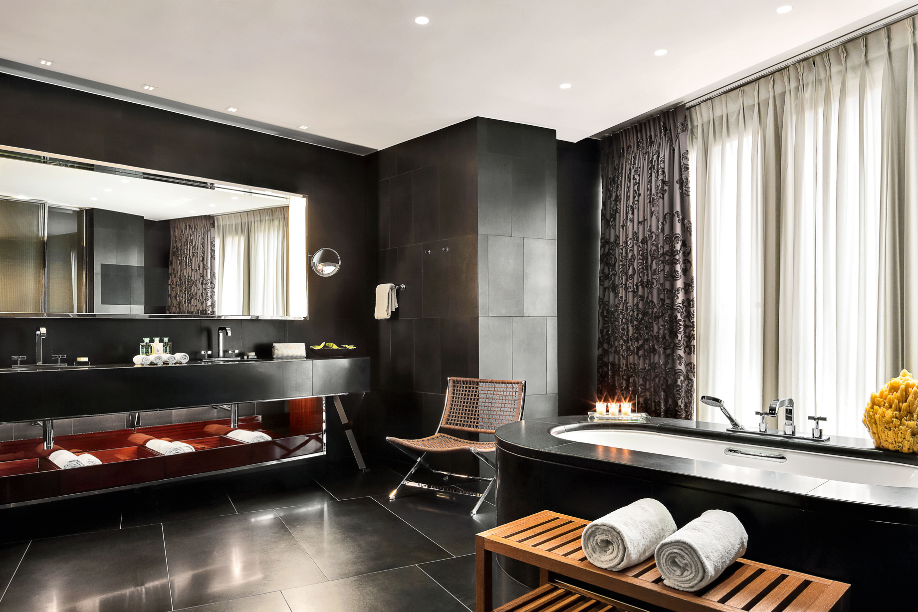 Bvlgari Hotel London – Knightsbridge, London, UK – Bvlgari Suite Bathroom