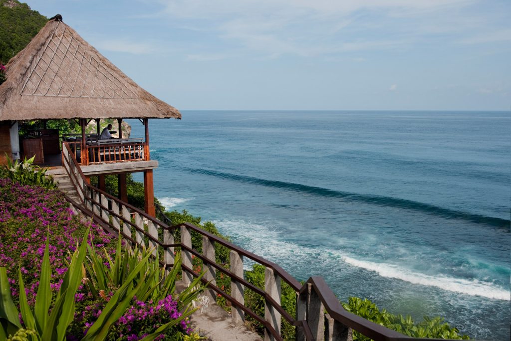 Bvlgari Resort Bali - Uluwatu, Bali, Indonesia - La Spiaggia Restaurant Cliffside Ocean View