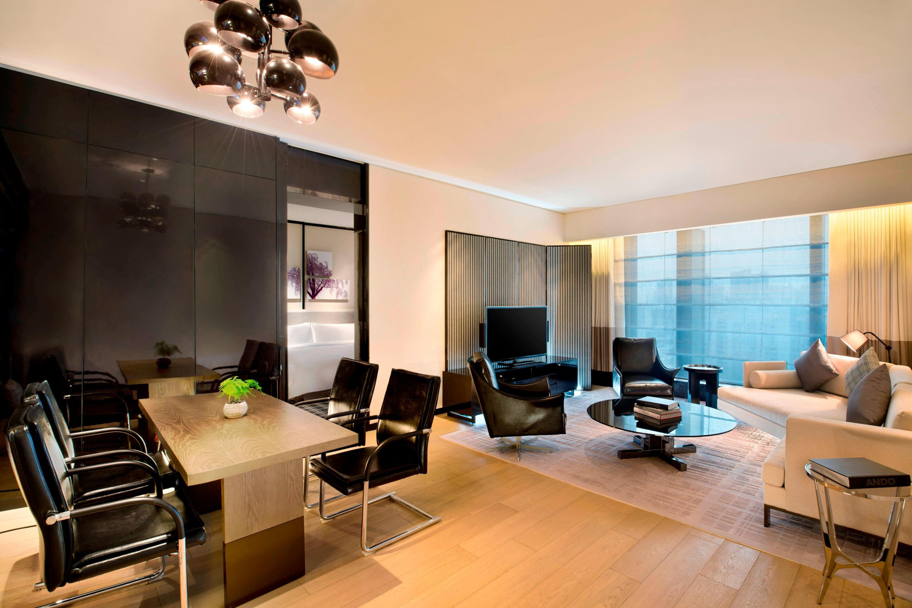 W Guangzhou Hotel - Tianhe District, Guangzhou, China - Apartment Guest Room Seating