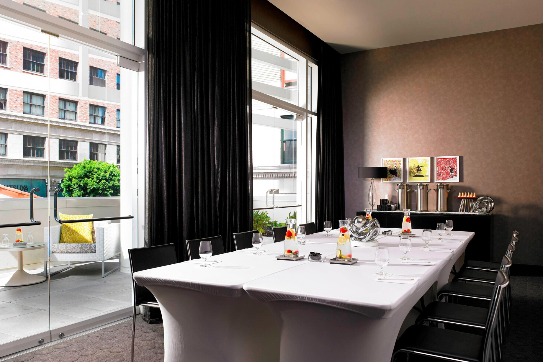 W Hollywood Hotel – Hollywood, CA, USA – Focus Room