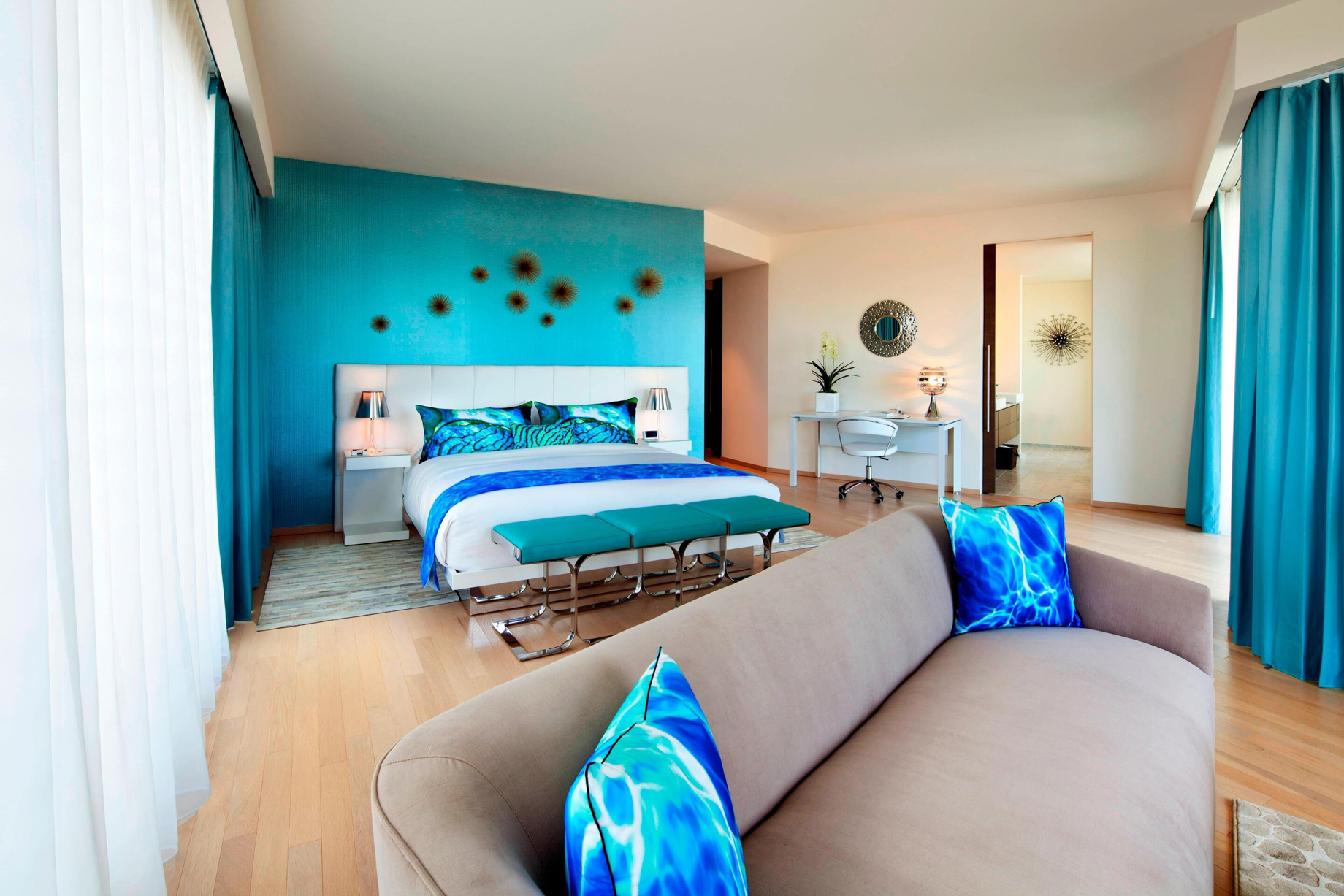 W Scottsdale Hotel – Scottsdale, AZ, USA – Extreme WOW Suite Master Bedroom