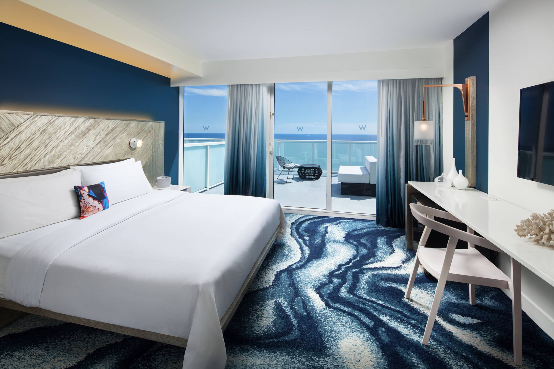 W Fort Lauderdale Hotel – Fort Lauderdale, FL, USA – Fabulous Oceanfront King Guest Room