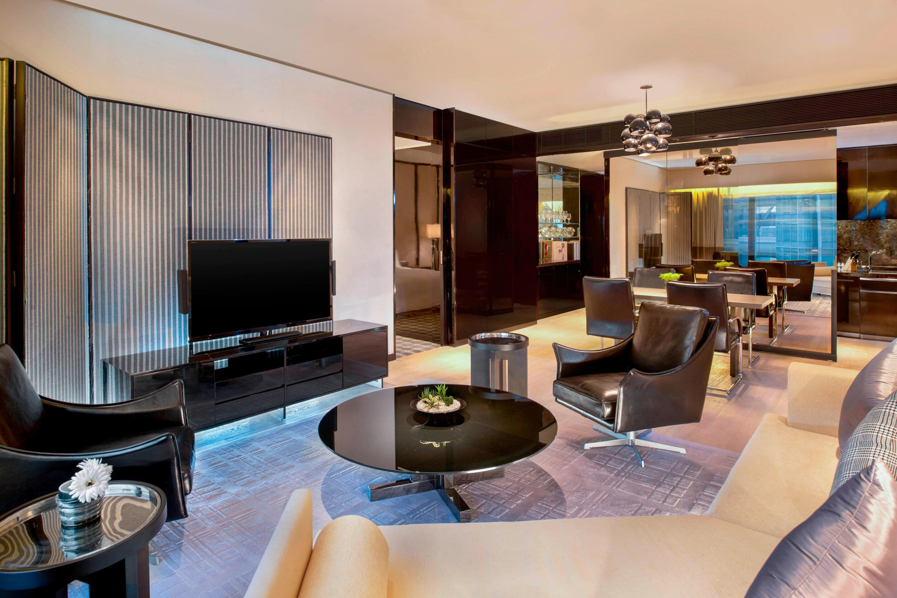 W Guangzhou Hotel – Tianhe District, Guangzhou, China – Apartment Guest Room Serviced