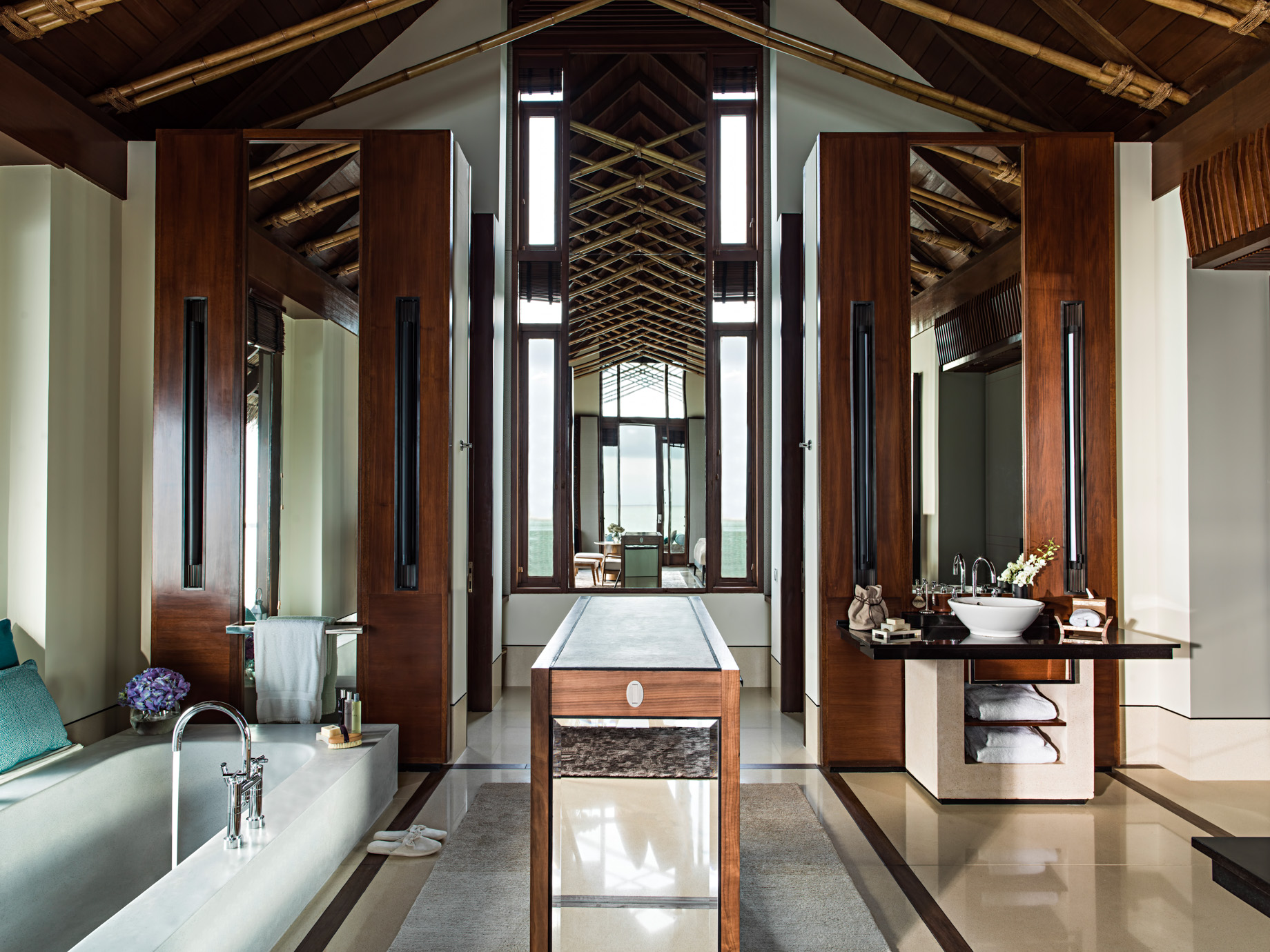 One&Only Reethi Rah Resort - North Male Atoll, Maldives - Overwater Villa Master Bathroom