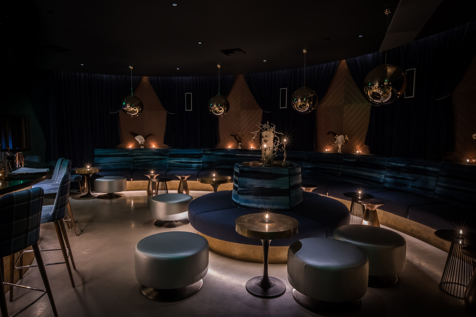 W Bellevue Hotel – Bellevue, WA, USA – Civility & Unrest Seating