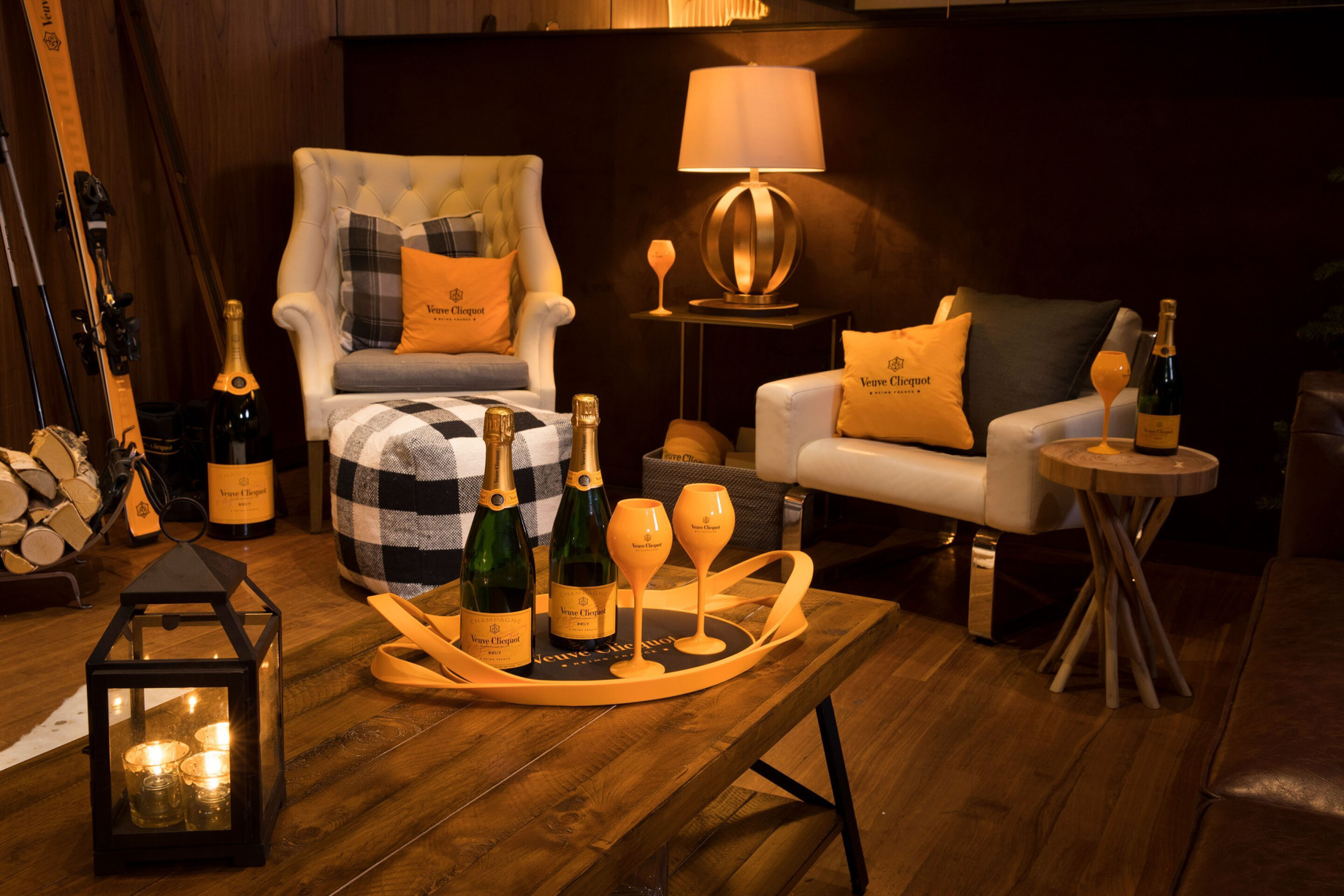 W Boston Hotel – Boston, MA, USA – Veuve Clicquot Ski Chalet Decor