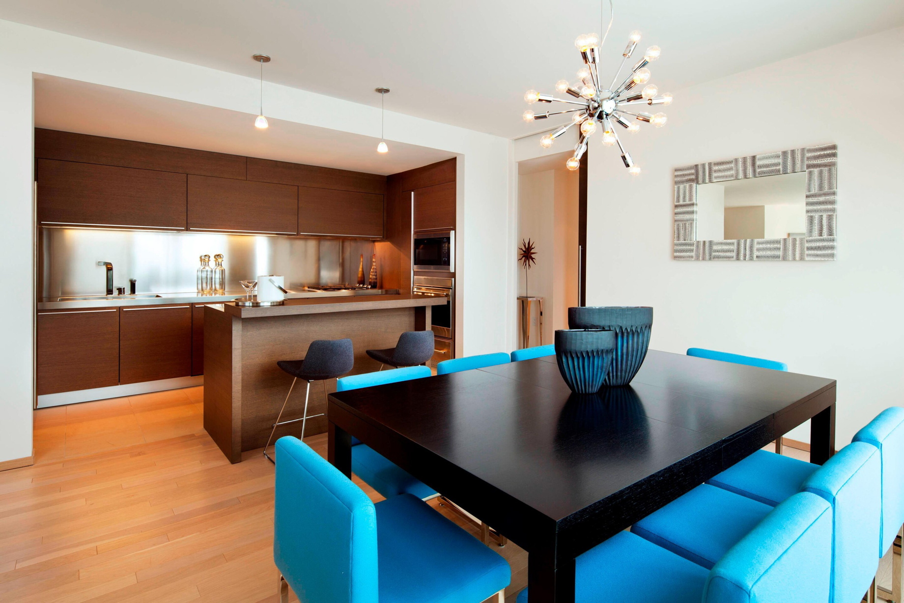 W Scottsdale Hotel – Scottsdale, AZ, USA – Extreme WOW Suite Kitchen Area