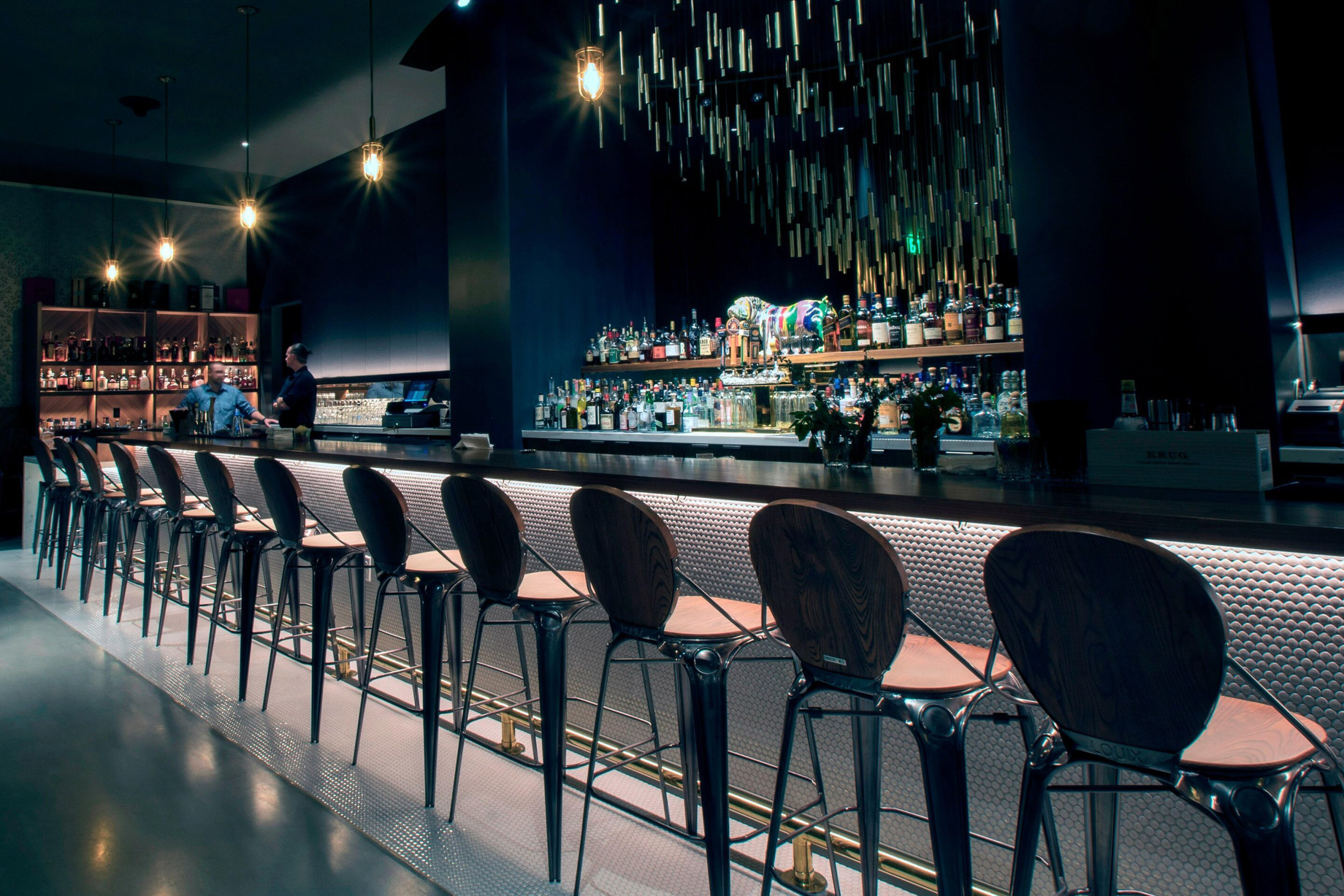 W Bellevue Hotel - Bellevue, WA, USA - Civility & Unrest