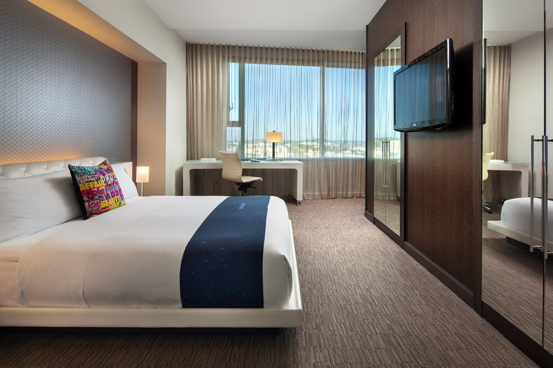 W Hollywood Hotel - Hollywood, CA, USA - Glam Suite King