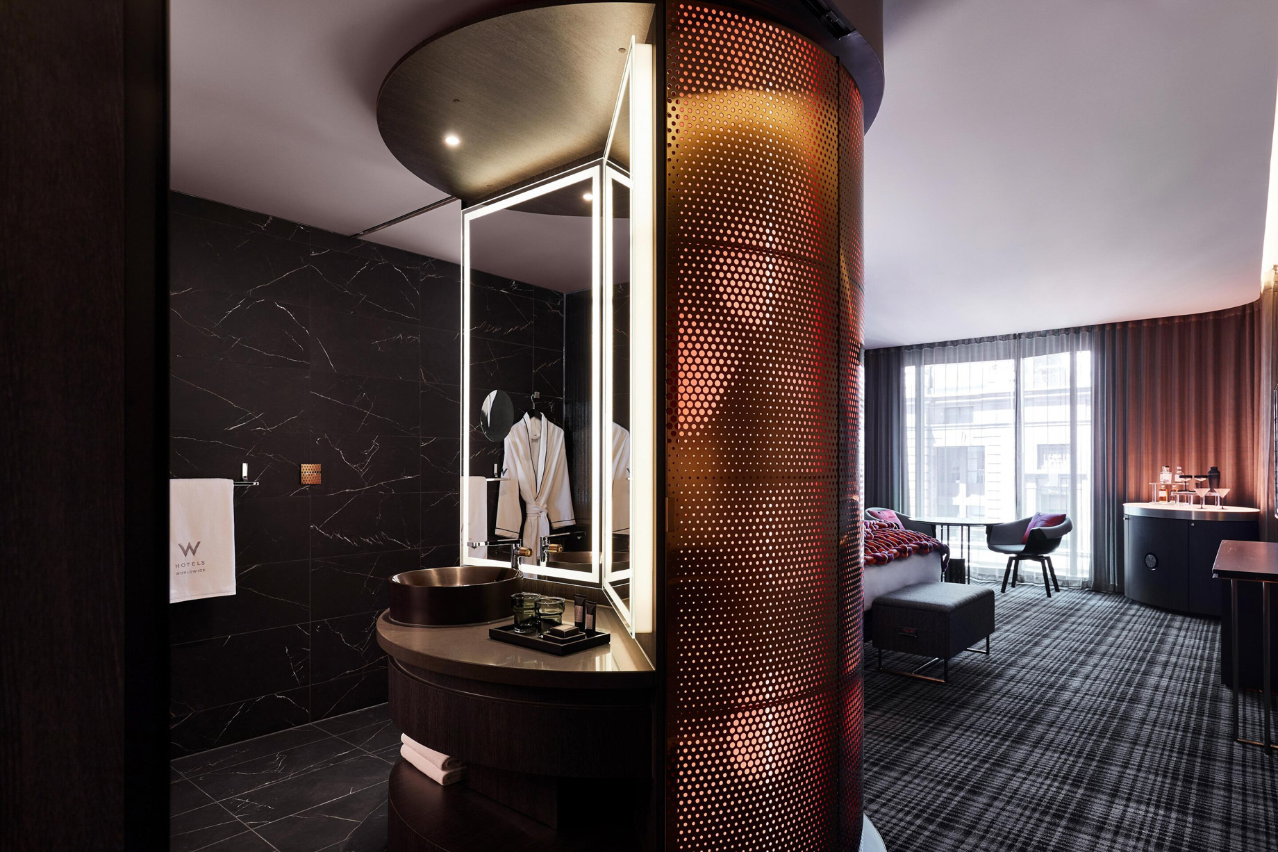 W Melbourne Hotel – Melbourne, Australia – Fabulous King Bathroom