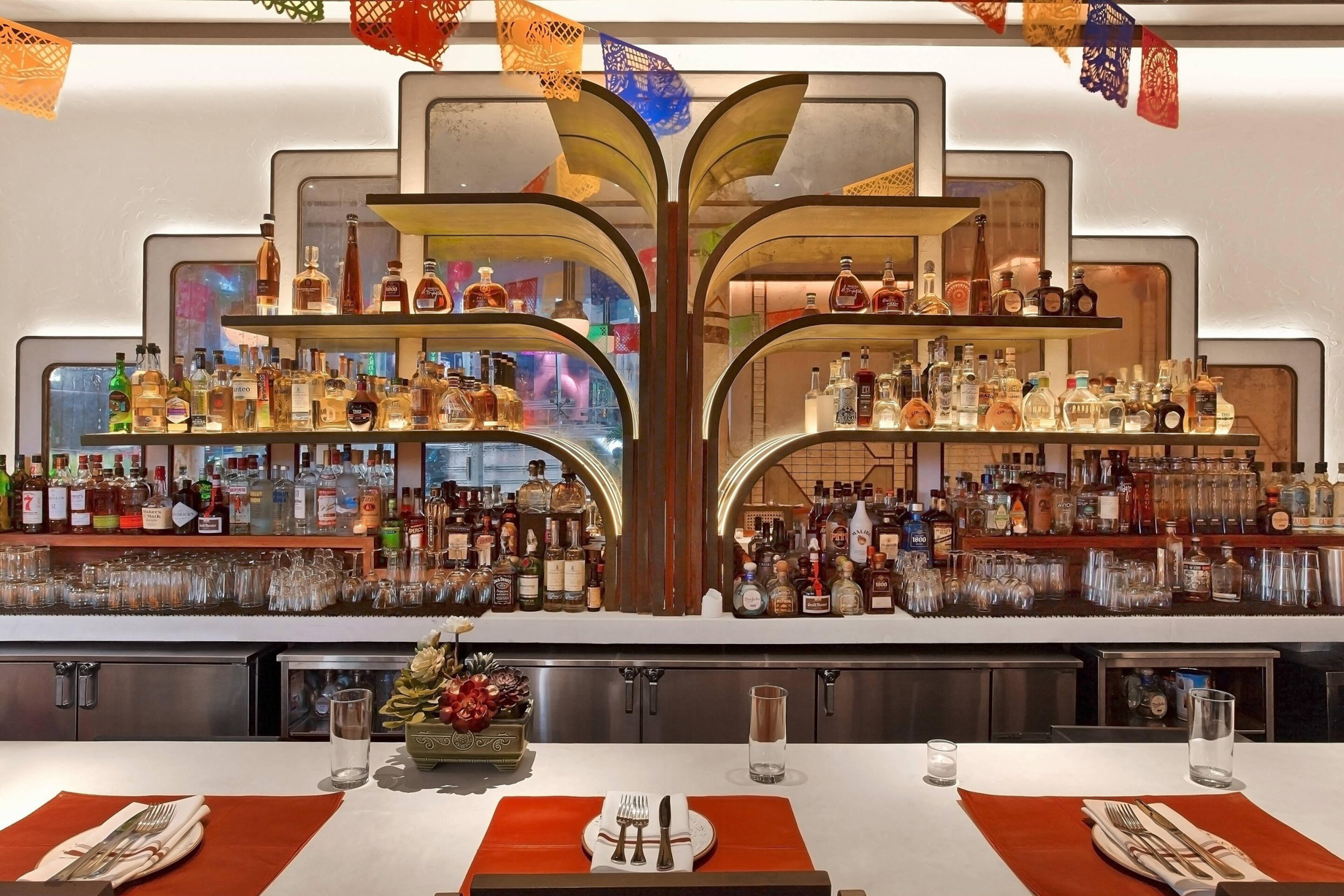 W New York Times Square Hotel – New York, NY, USA – Dos Caminos Times Square Bar