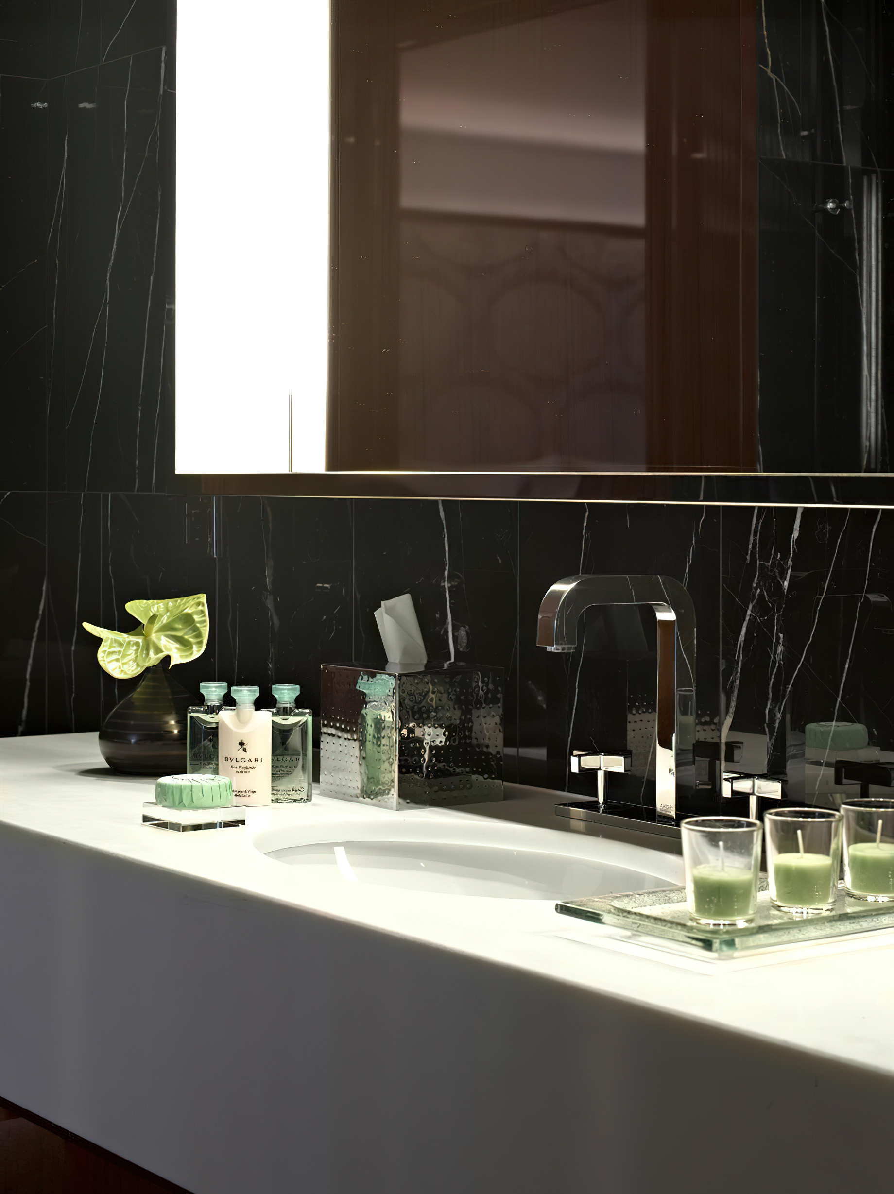 Bvlgari Hotel London - Knightsbridge, London, UK - Bvlgari Suite Bathroom