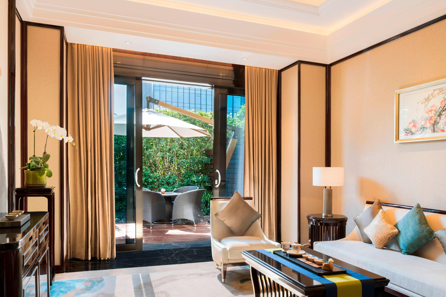 The St. Regis Changsha Hotel – Changsha, China – Tea Lounge and Outdoor Terrace