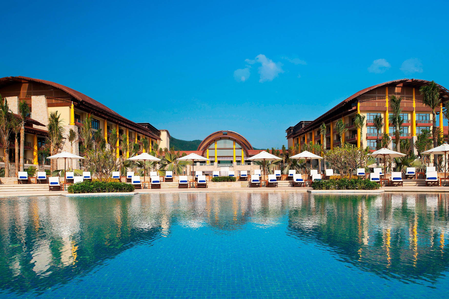 The St. Regis Sanya Yalong Bay Resort – Hainan, China – Resort Heated Pool