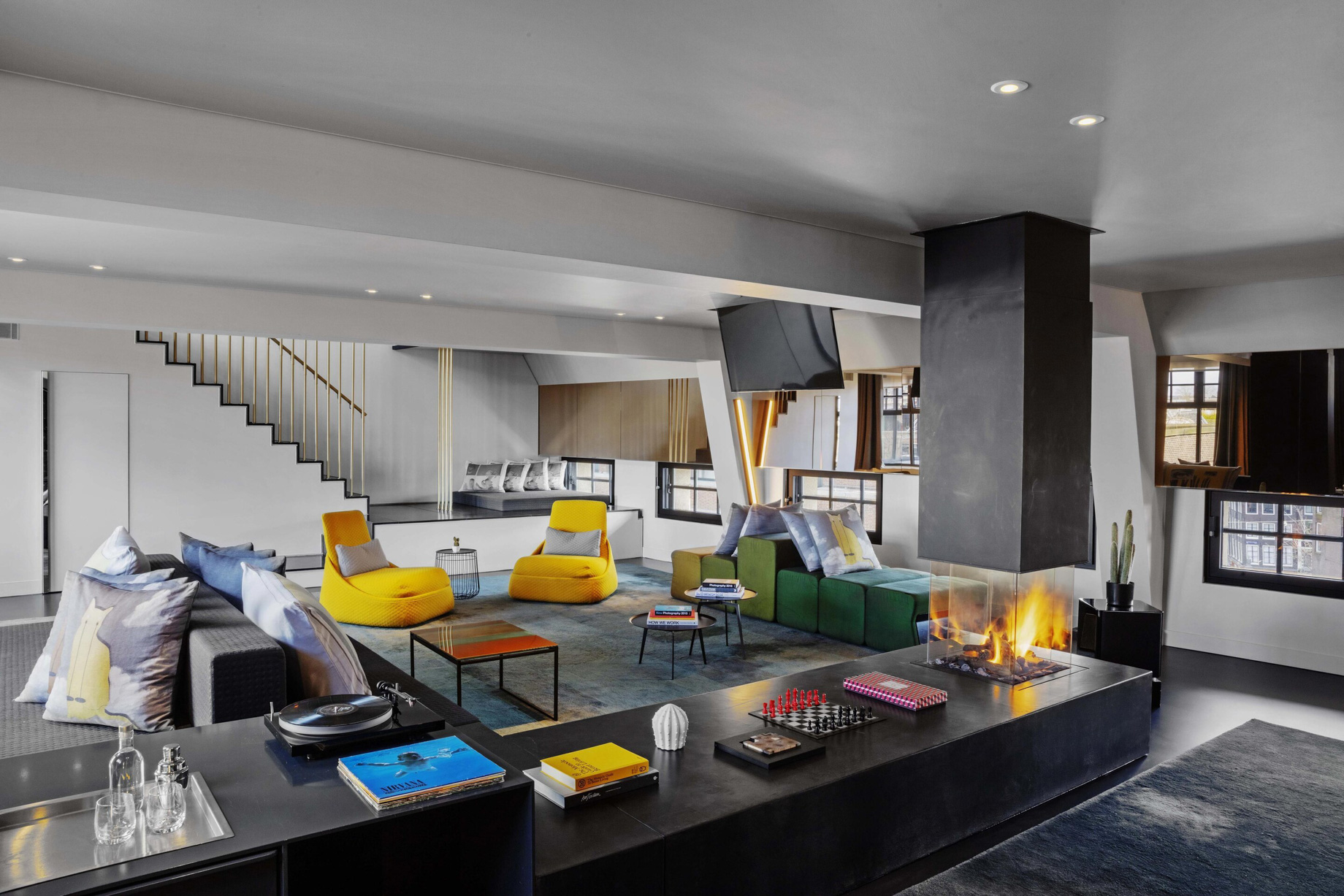 W Amsterdam Hotel – Amsterdam, Netherlands – Extreme WOW Bank One Bedroom Suite