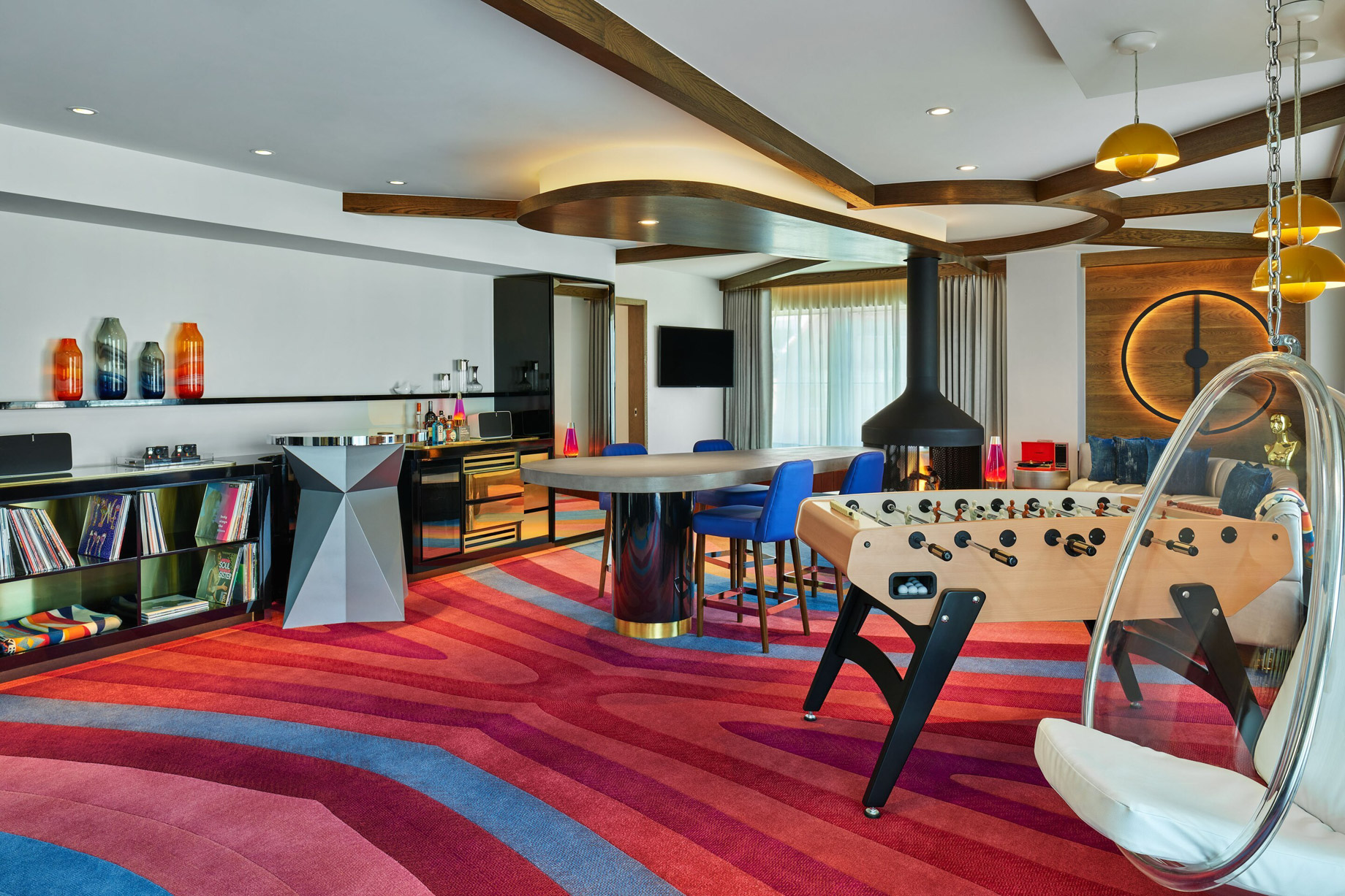 W Aspen Hotel - Aspen, CO, USA - Extreme Wow Suite Living Area