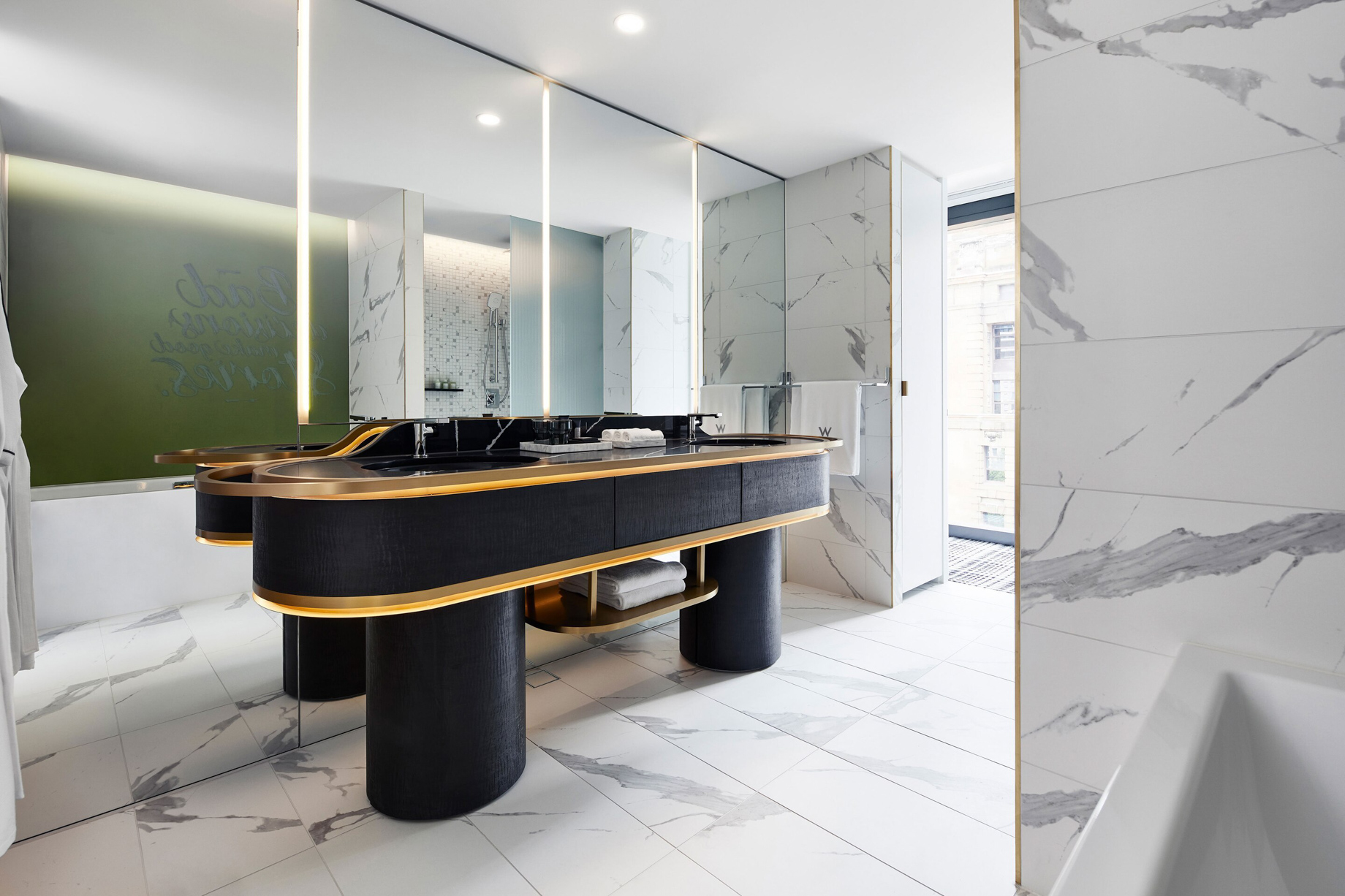 W Melbourne Hotel – Melbourne, Australia – Fantastic Suite Bathroom