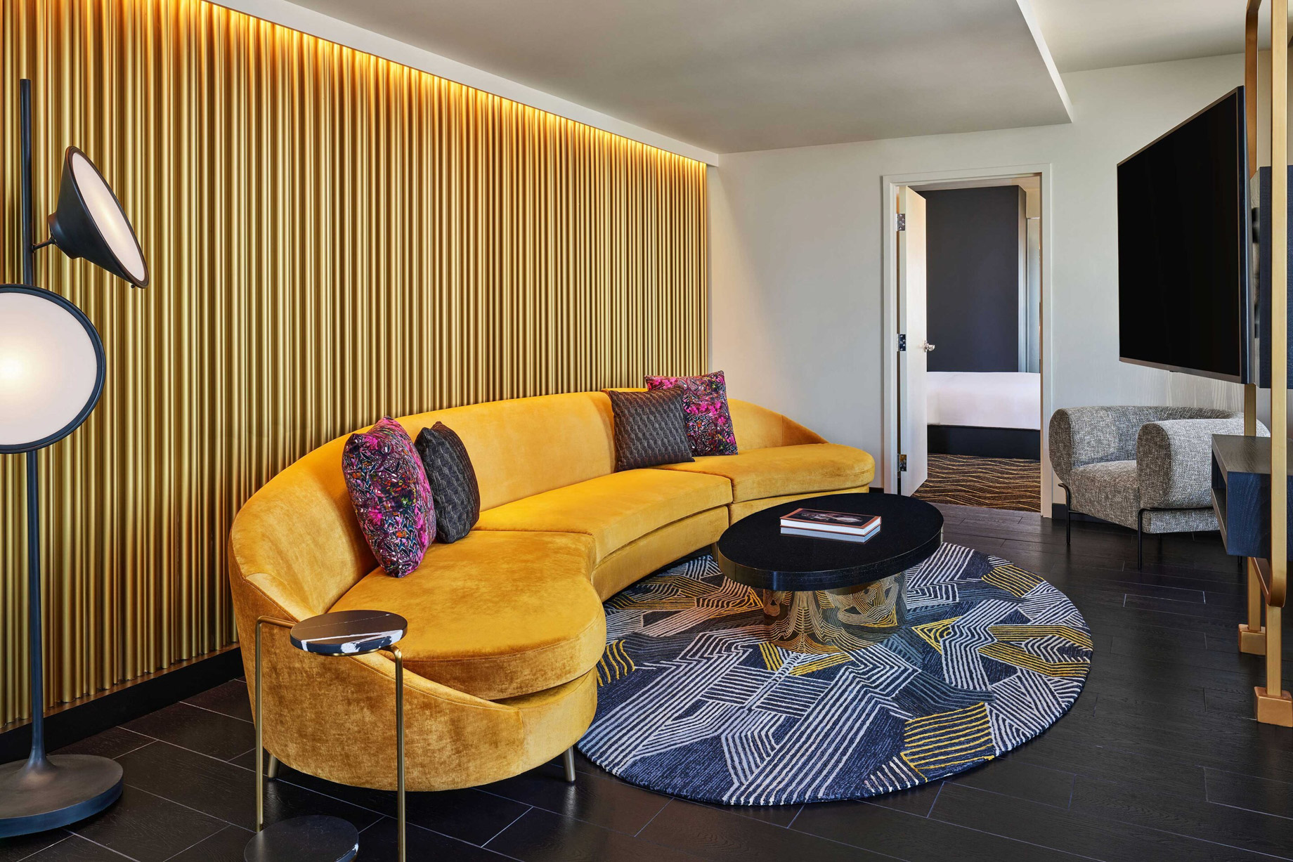 W Minneapolis The Foshay Hotel - Minneapolis, MN, USA - Wow Suite Living Room