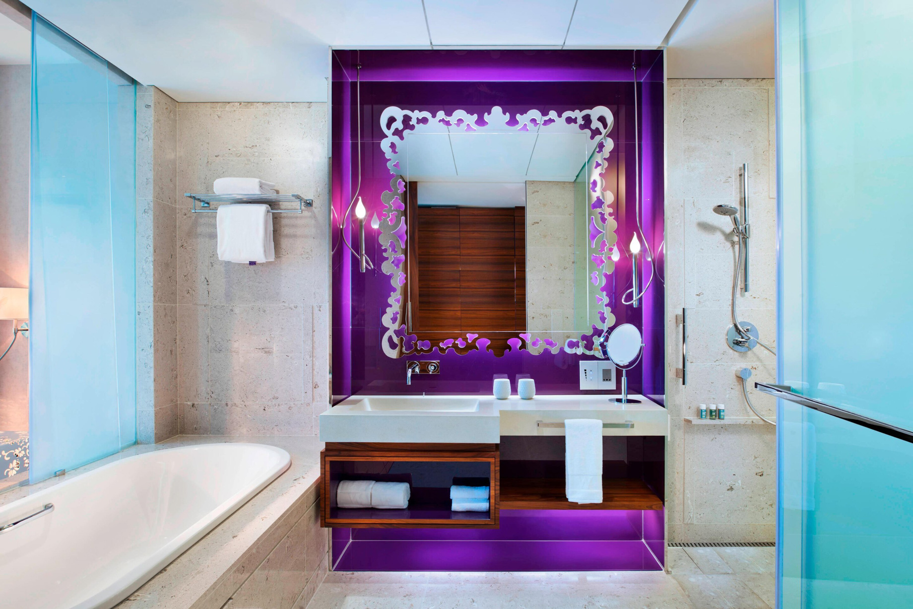 W Singapore Sentosa Cove Hotel - Singapore - Fabulous Guest Bathroom