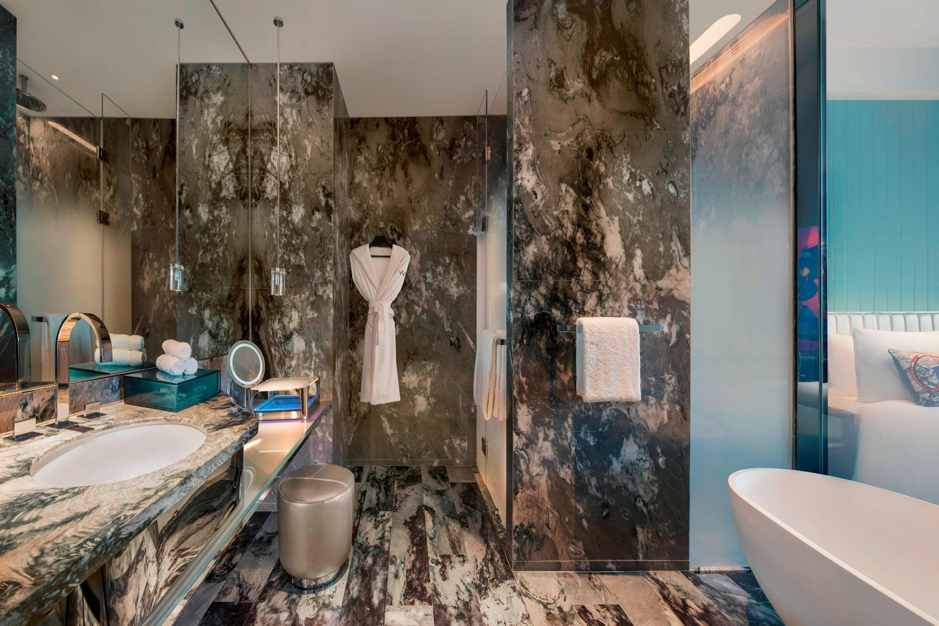 029 – W Xi’an Hotel – Xi’an, Shaanxi Province, China – Spectacular Guest Bathroom Double