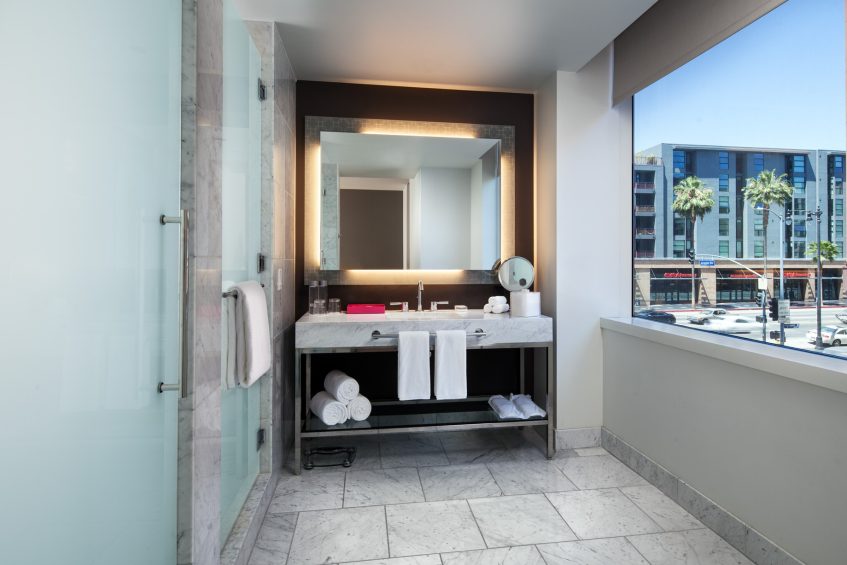 W Hollywood Hotel - Hollywood, CA, USA - Hollywood Wow Suite Bathroom