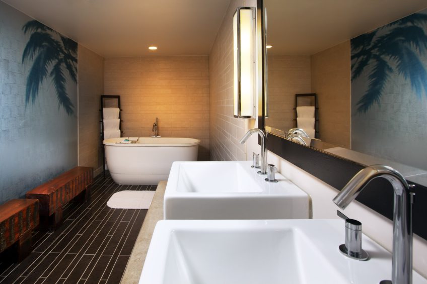 W Los Angeles West Beverly Hills Hotel - Los Angeles, CA, USA - Mega Bathroom
