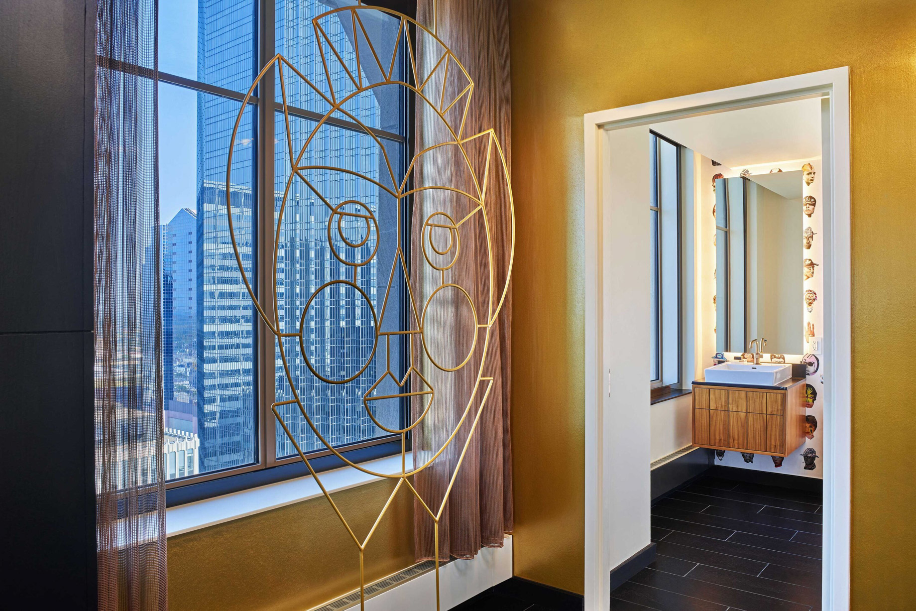 W Minneapolis The Foshay Hotel - Minneapolis, MN, USA - Extreme Wow Suite Entryway