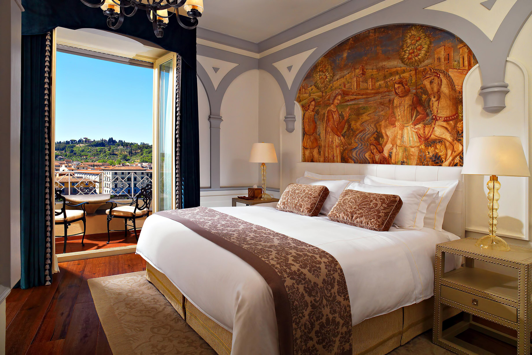 The St. Regis Florence Hotel – Florence, Italy – Guest Room – Grand Deluxe Suite Palazzo Vecchio Master Bedroom