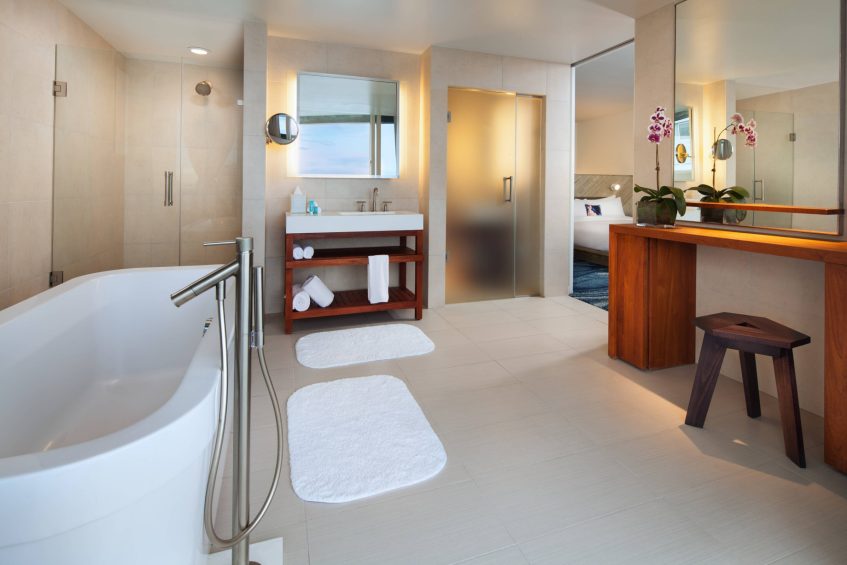 W Fort Lauderdale Hotel - Fort Lauderdale, FL, USA - Mega Guest Bathroom