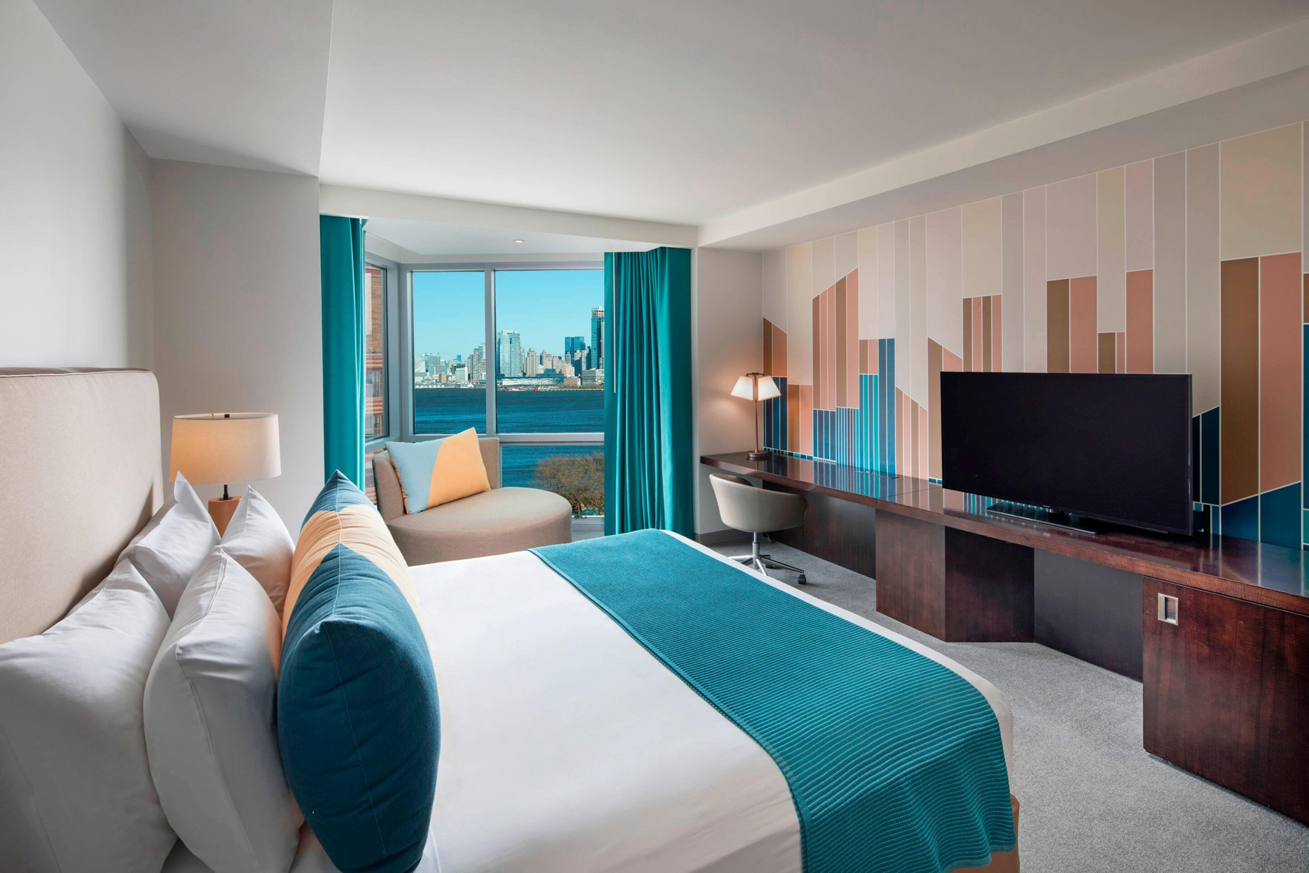 W Hoboken Hotel – Hoboken, NJ, USA – Spectacular King Guest Room