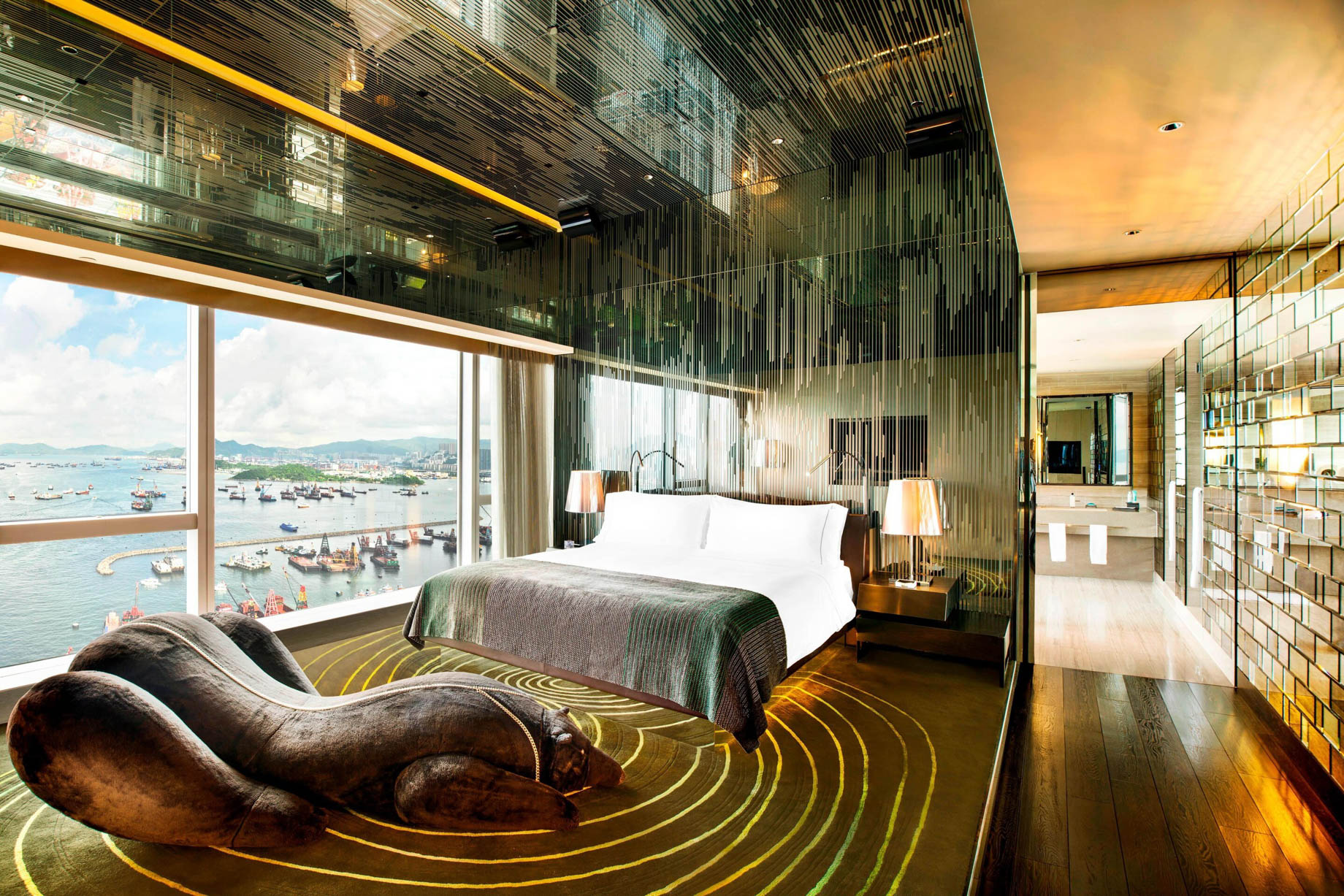 W Hong Kong Hotel – Hong Kong – Extreme WOW Suite Bedroom