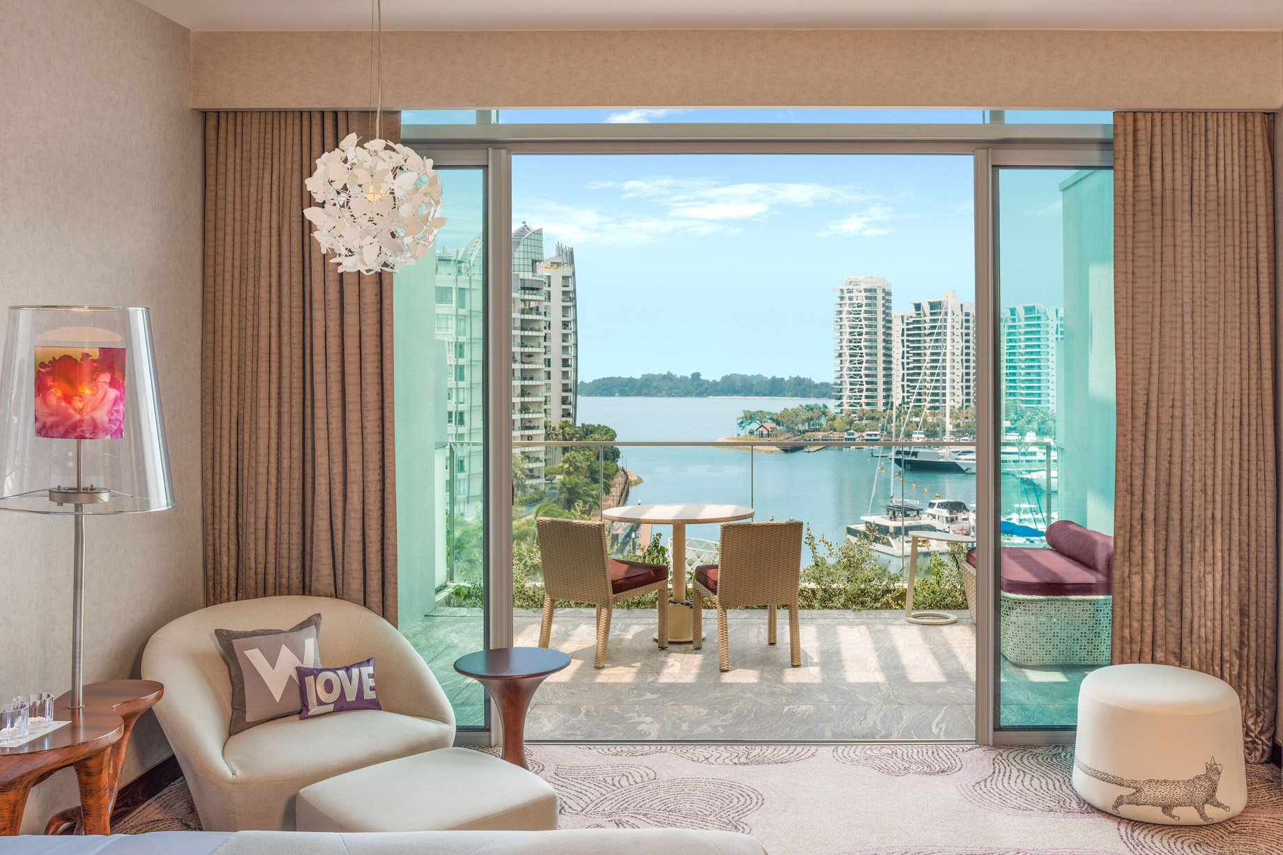 W Singapore Sentosa Cove Hotel - Singapore - Fabulous Guest Room Balcony