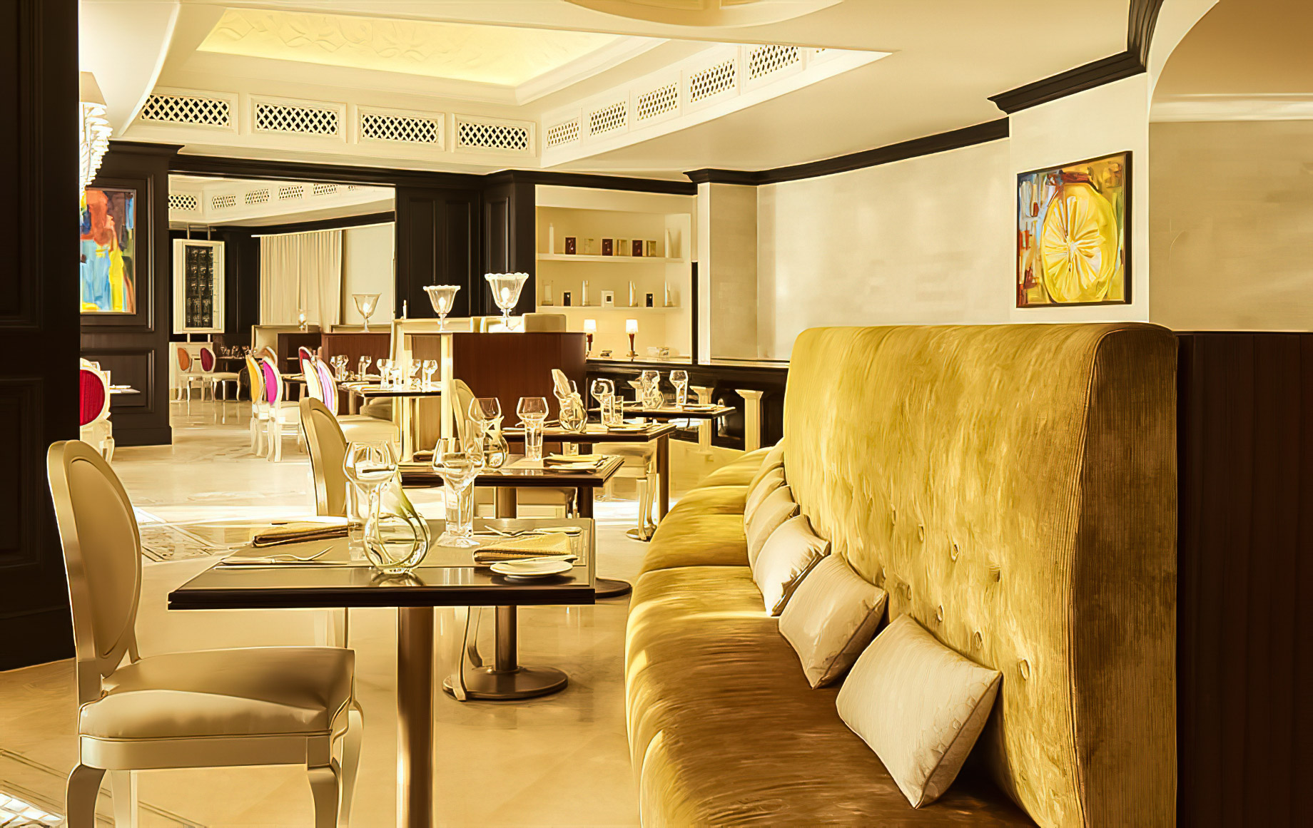 The St. Regis Abu Dhabi Hotel - Abu Dhabi, United Arab Emirates - Restaurant