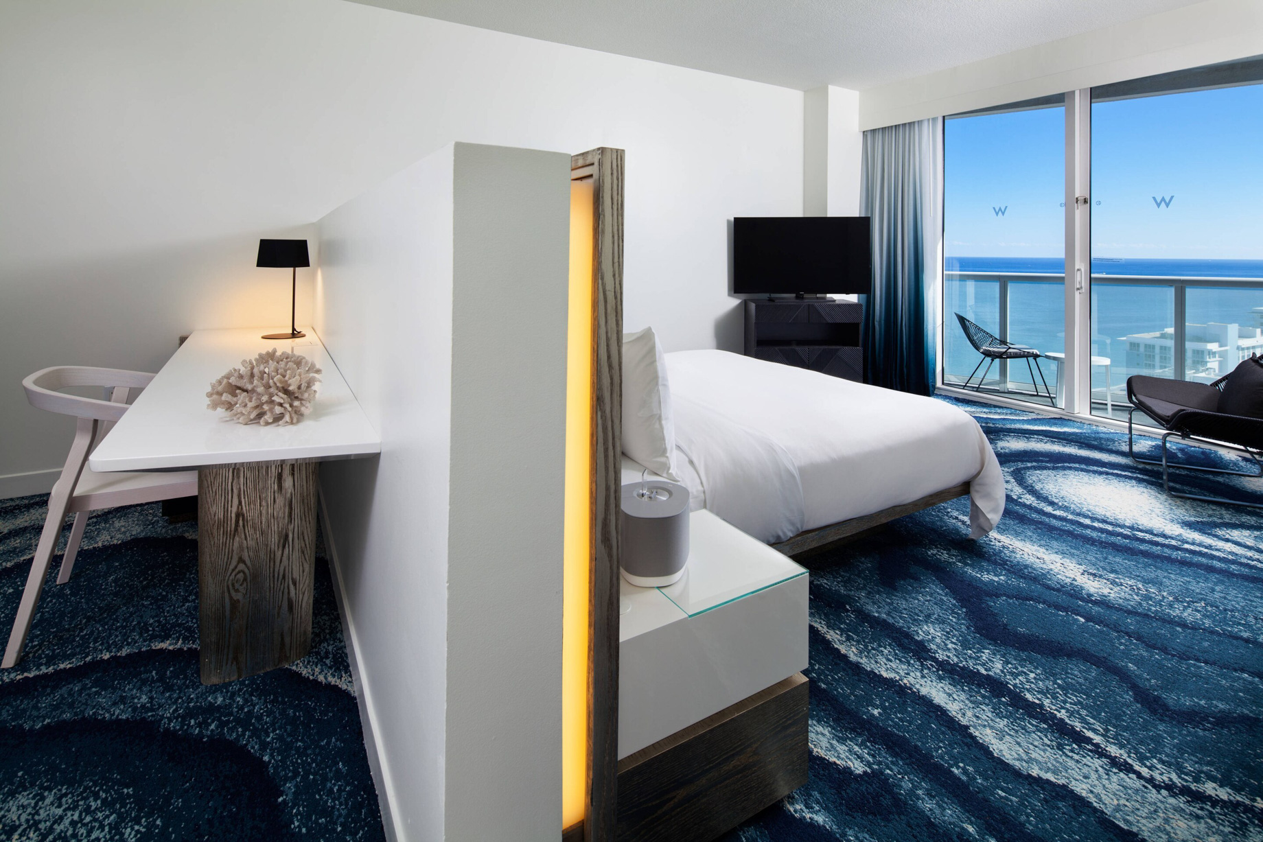 W Fort Lauderdale Hotel – Fort Lauderdale, FL, USA – Mega Ocean View Guest Room