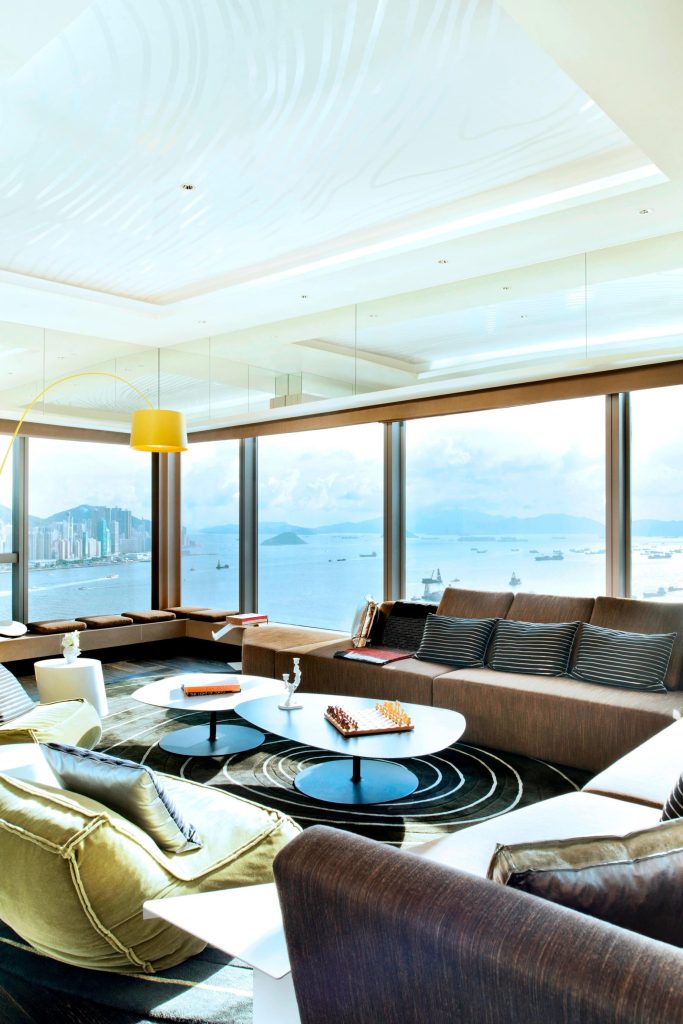 W Hong Kong Hotel - Hong Kong - Extreme WOW Suite Living Room View