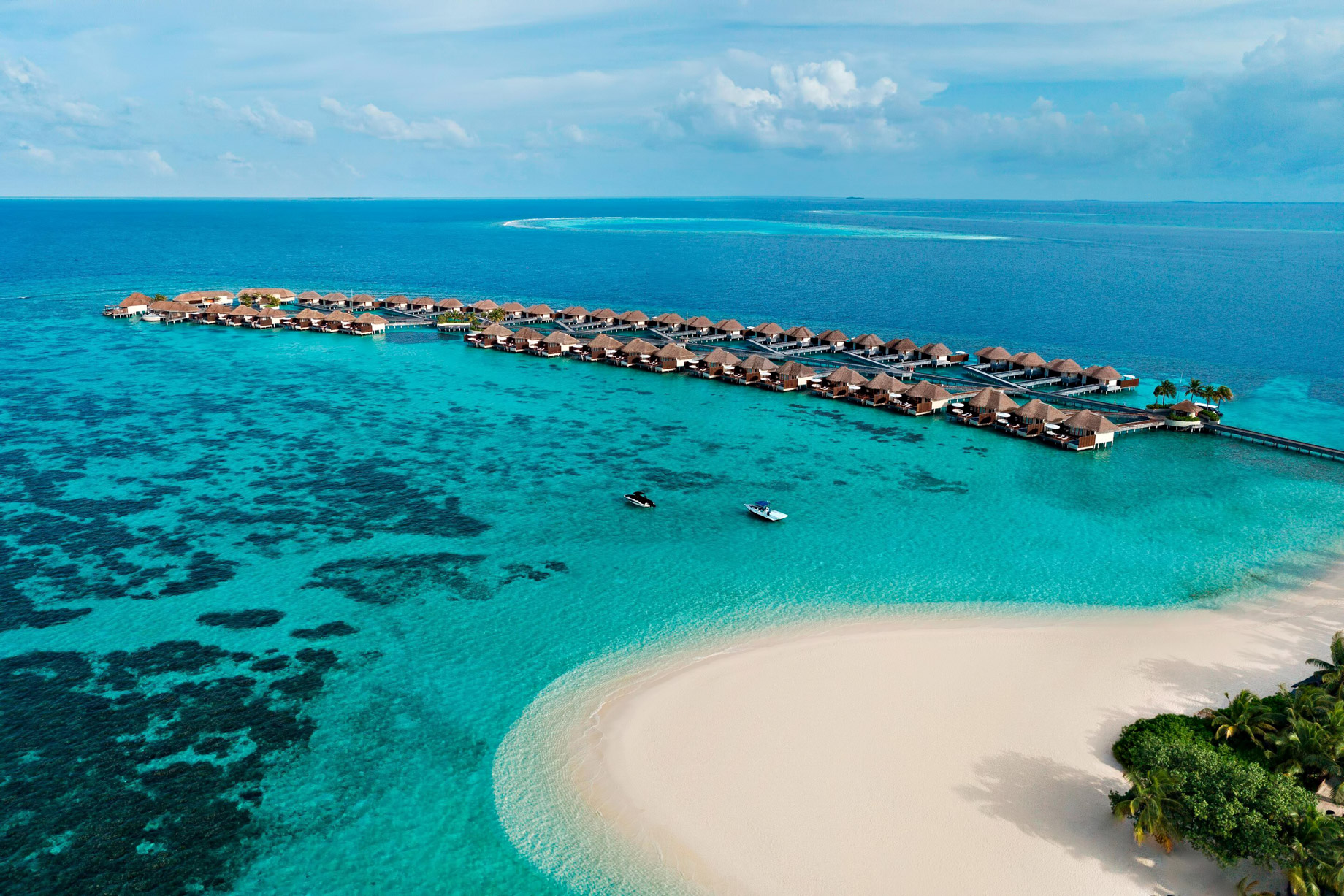 033 – W Maldives Resort – Fesdu Island, Maldives – Overwater Bungalows Aerial View